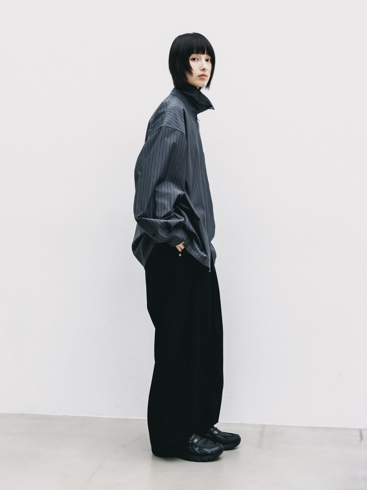 【10.24 SAT 20:00- IN STOCK】 THICK/THIN STRIPE 46G KNIT EVERYDAY ZIP UP L/S SHIRT (CHARCOAL STRIPE)