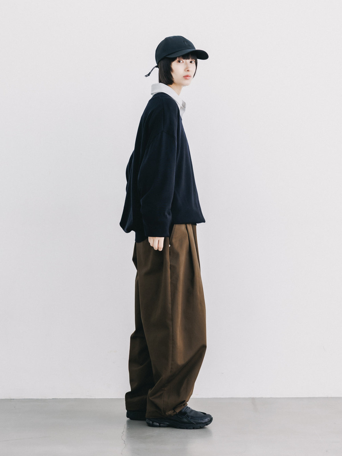 【10.31 SAT 20:00- IN STOCK】 12G WOOL V-NECK KNIT PULLOVER (BLACK)