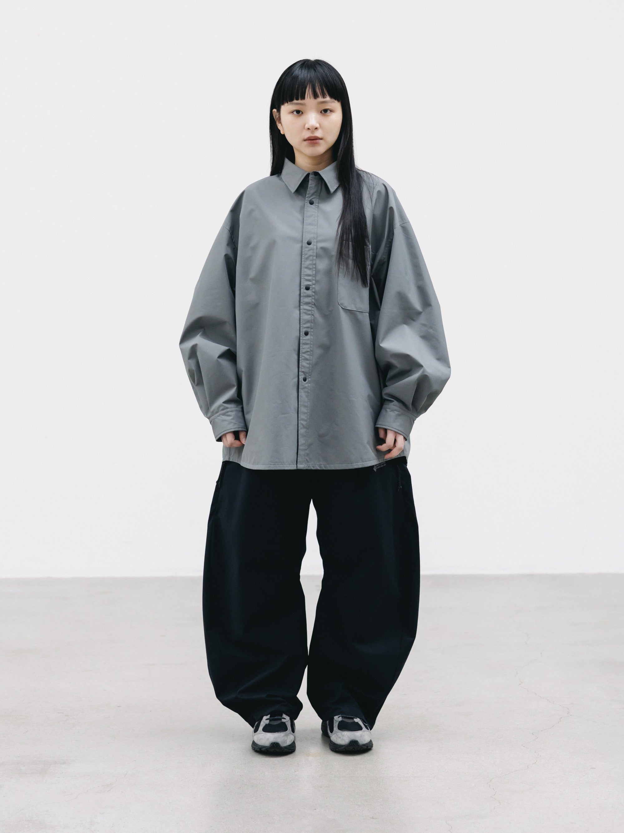 【9.2 WED 20:00- IN STOCK】+phenix WINDSTOPPER® by GORE-TEX LABS TWILL CITY BARREL LEG PANTS (BLACK)