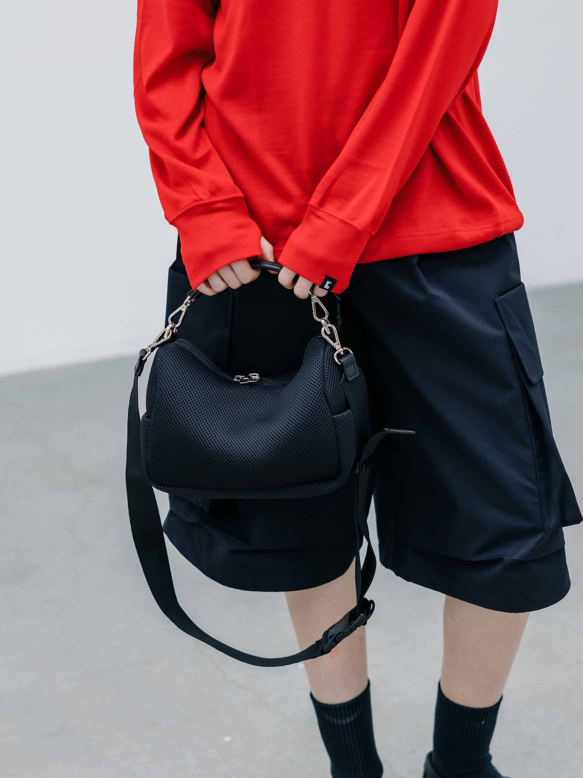 【9.12 SAT 20:00- IN STOCK】W-MESH DAYOFF BAG MINI (BLACK)