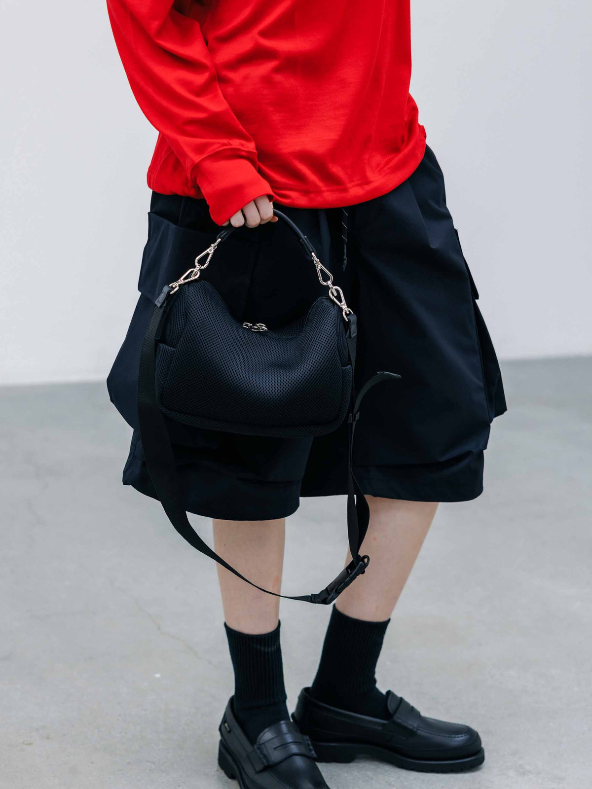 【9.12 SAT 20:00- IN STOCK】W-MESH DAYOFF BAG MINI (BLACK)