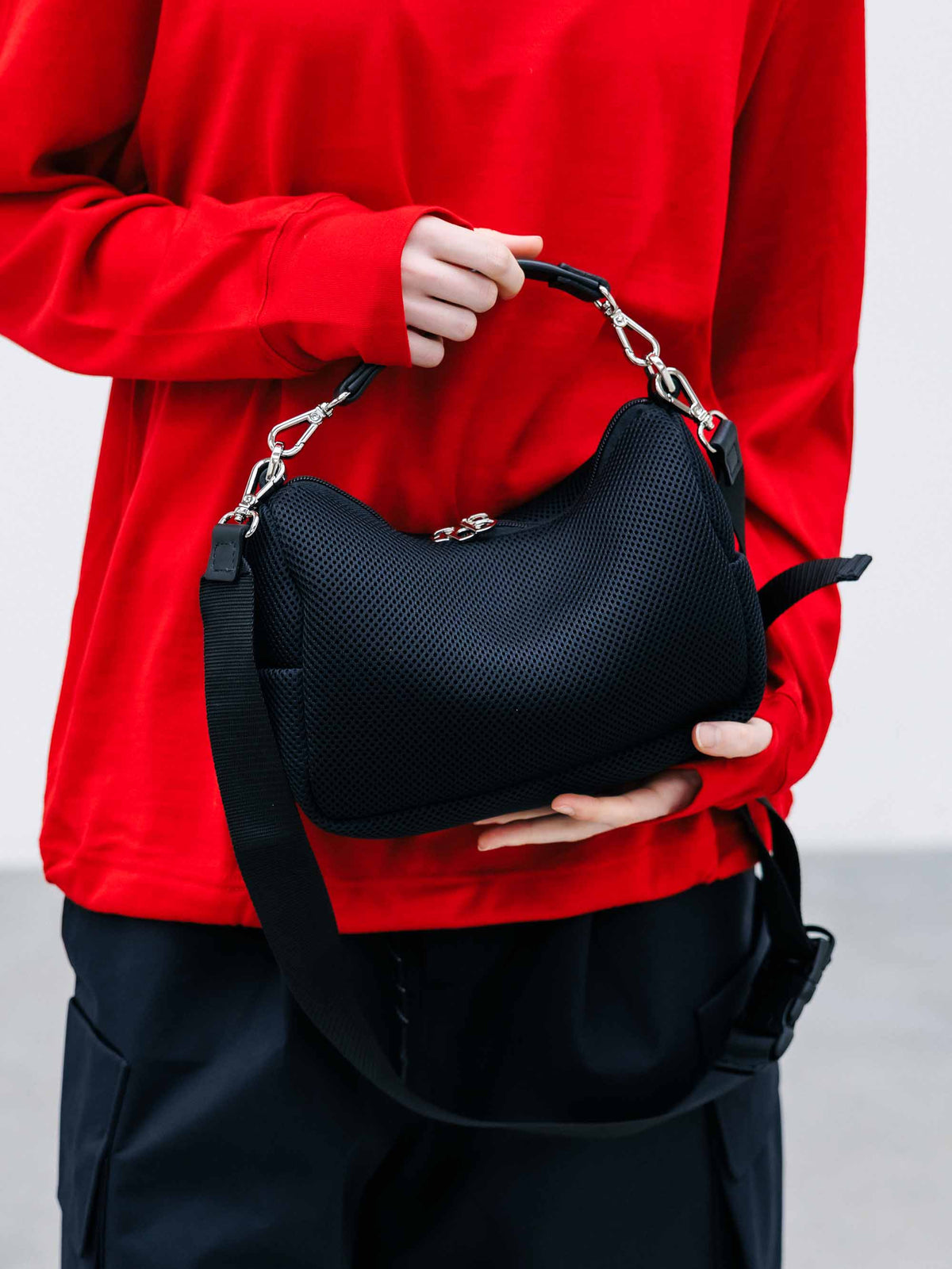 【9.12 SAT 20:00- IN STOCK】W-MESH DAYOFF BAG MINI (BLACK)