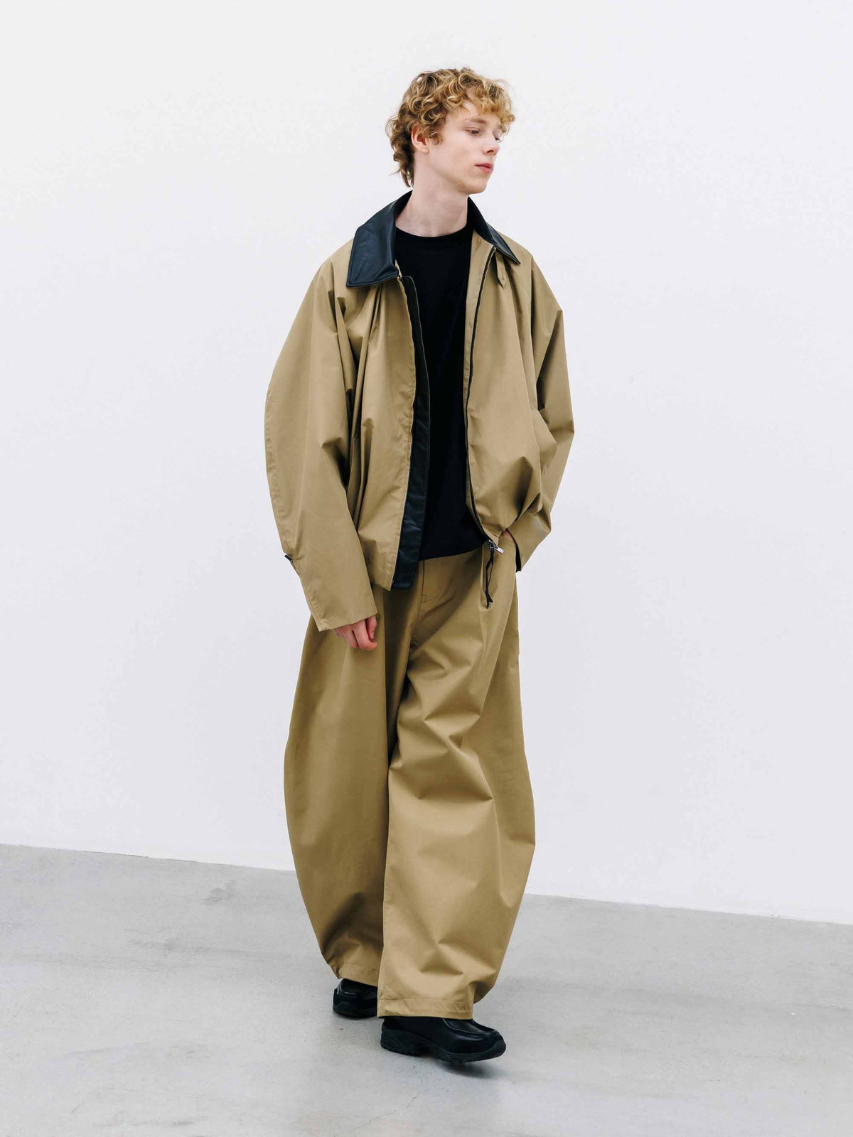 【9.26 SAT 20:00- IN STOCK】+phenix WINDSTOPPER® by GORE-TEX LABS CITY UTILITY BALLOON JACKET (CAMEL BEIGE)