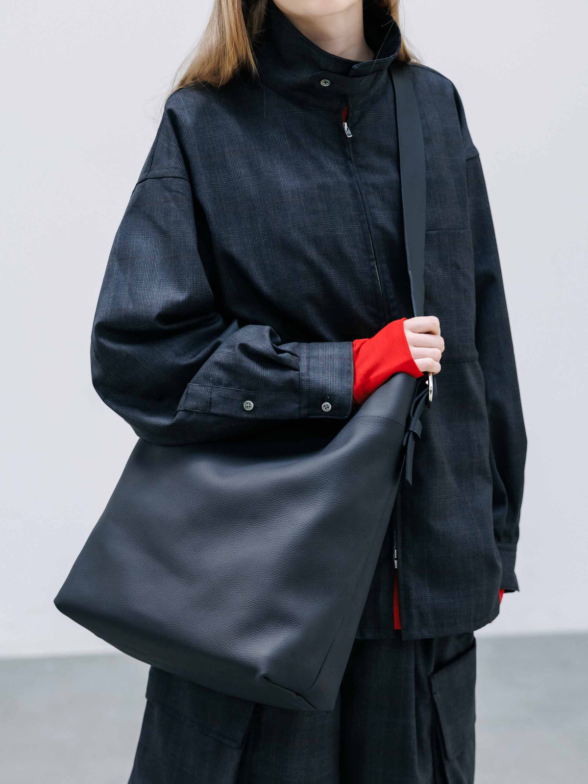 【9.30 WED 20:00- IN STOCK】GRAIN LEATHER EDITOR’S BAG (BLACK)