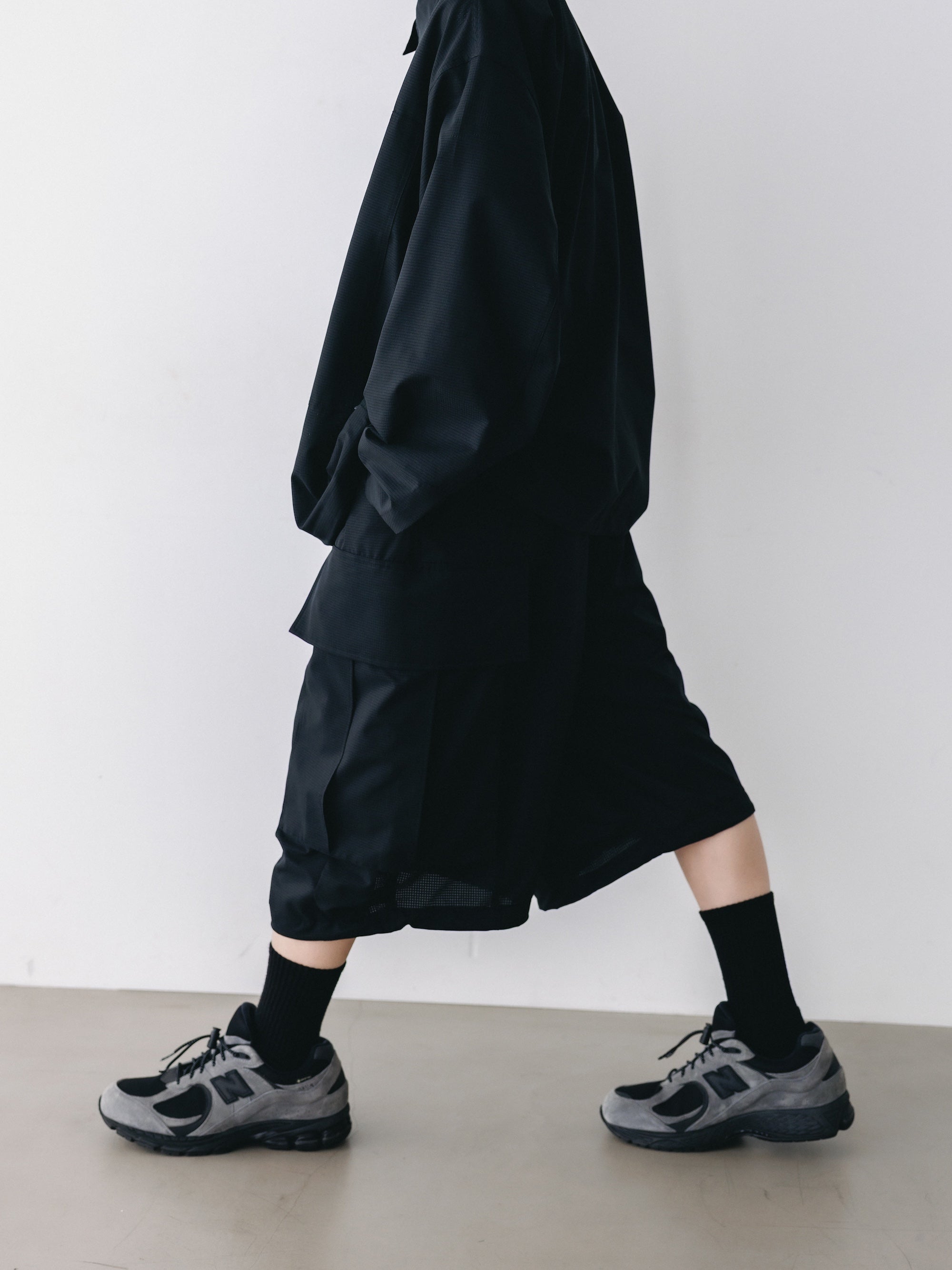 【4.11 SAT 20:00- IN STOCK】COOLDOTS® CITY MEGA POCKET BALLOON CARGO HALF PANTS (BLACK)