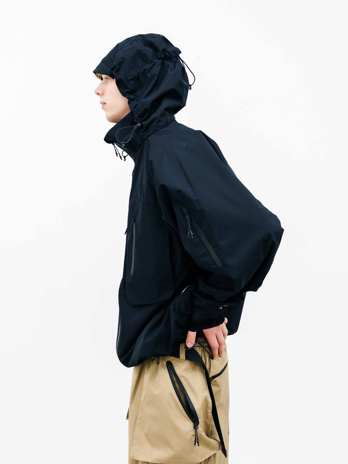 【9.26 SAT 20:00- IN STOCK】+phenix WINDSTOPPER® by GORE-TEX LABS CITY HYDRO SHED JACKET (BLACK)