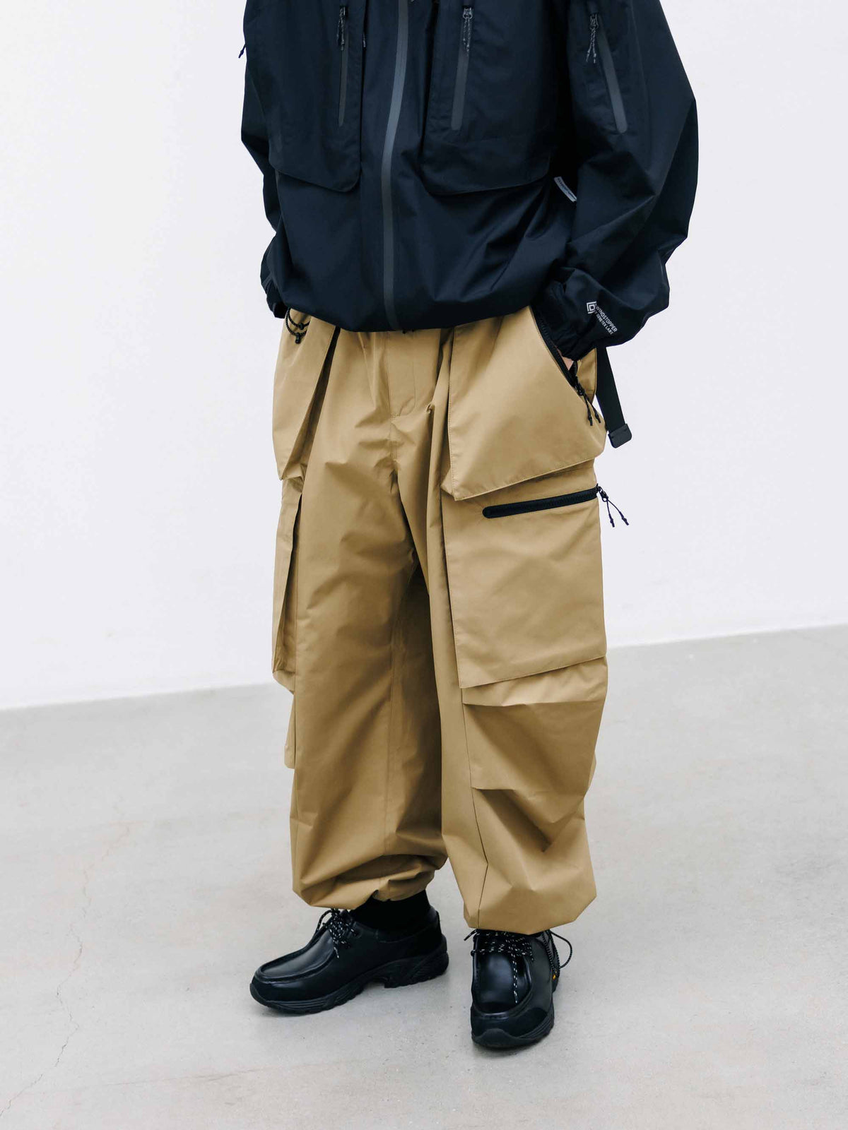 【9.26 SAT 20:00- IN STOCK】+phenix WINDSTOPPER® by GORE-TEX LABS CITY MILITARY CURVE PANTS (CAMEL BEIGE)