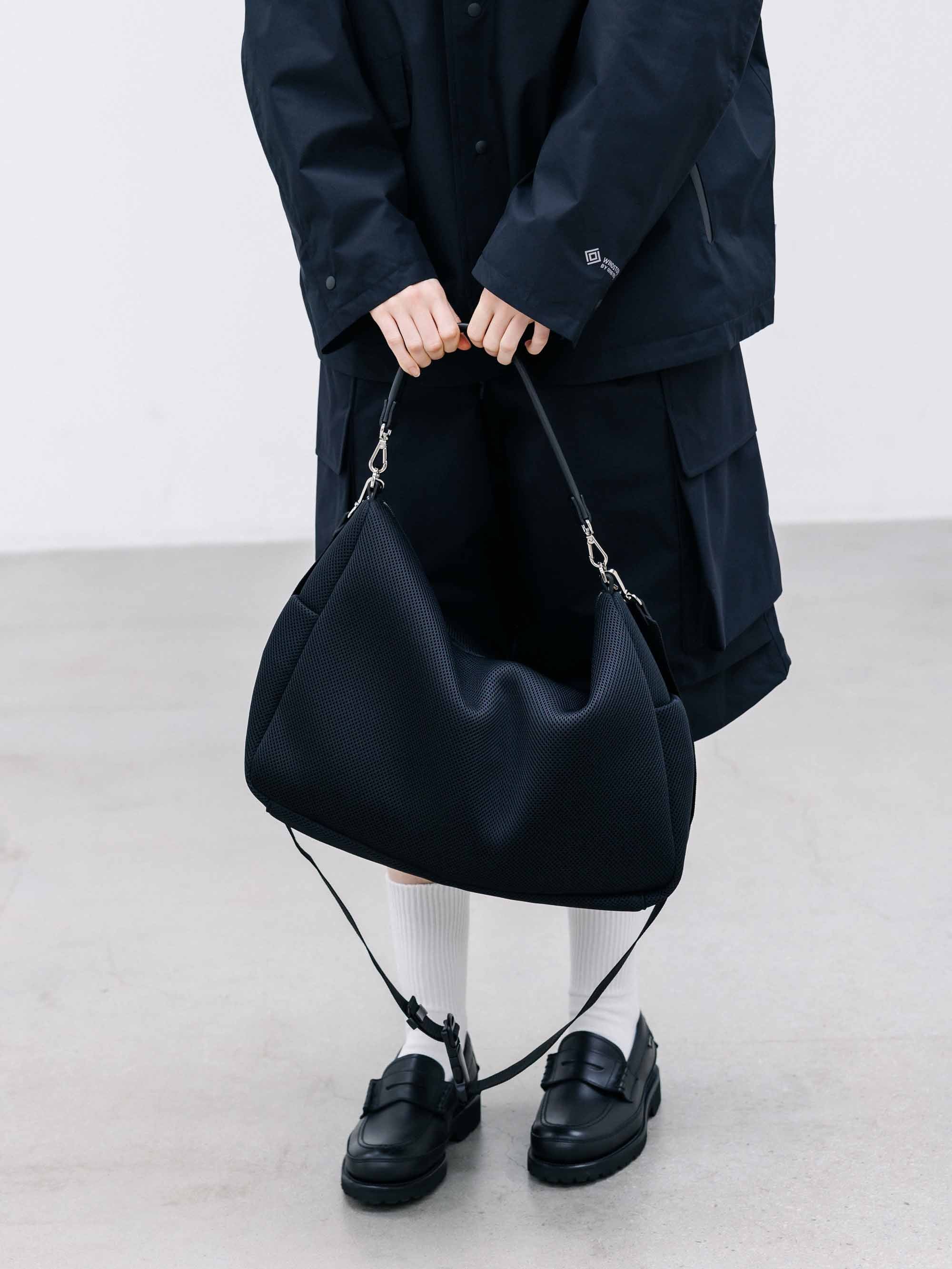 【9.12 SAT 20:00- IN STOCK】W-MESH DAYOFF BAG LARGE (BLACK)