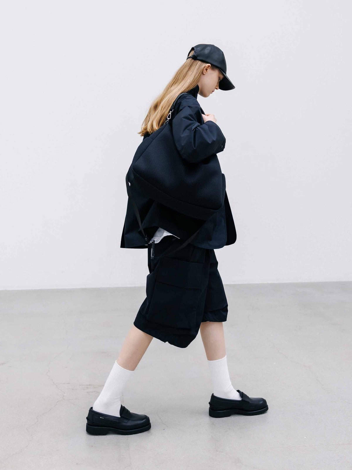 【9.12 SAT 20:00- IN STOCK】W-MESH DAYOFF BAG LARGE (BLACK)