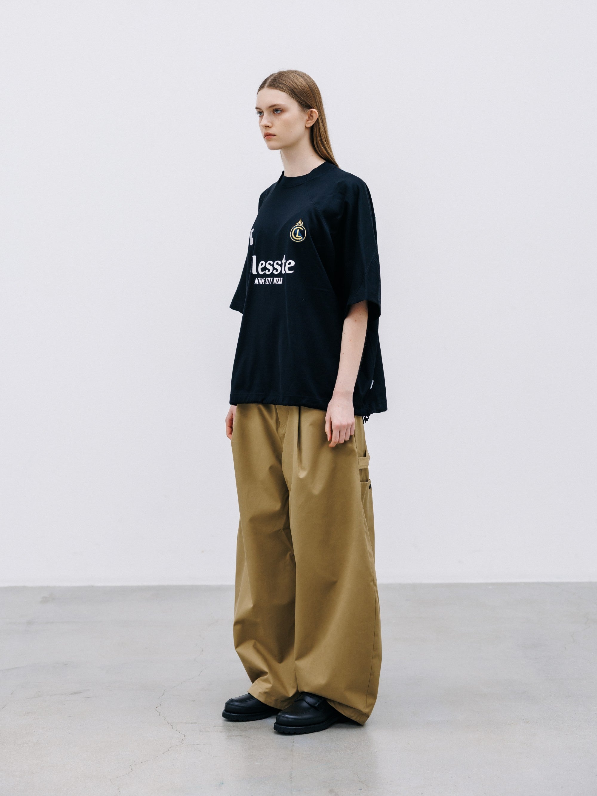 【8.29 SAT 20:00- IN STOCK】EMBROIDERED GAME S/S T-SHIRT WITH DRAWSTRINGS (BLACK)