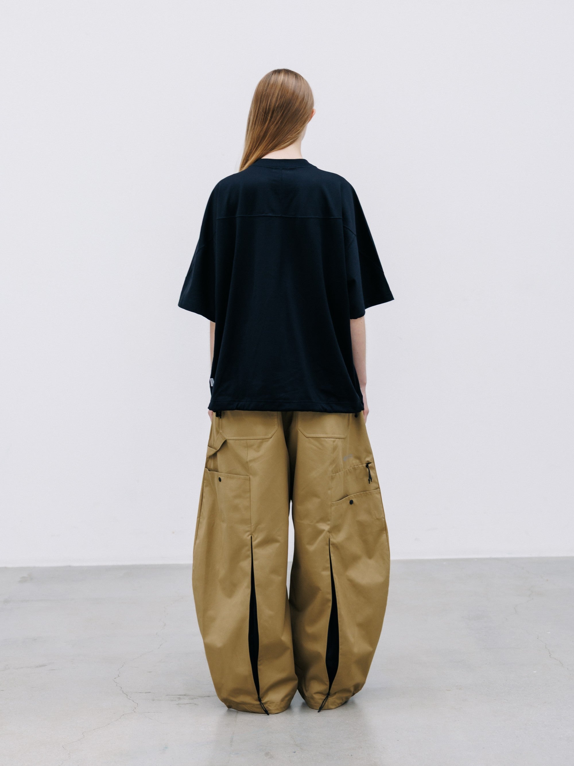 【8.29 SAT 20:00- IN STOCK】EMBROIDERED GAME S/S T-SHIRT WITH DRAWSTRINGS (BLACK)
