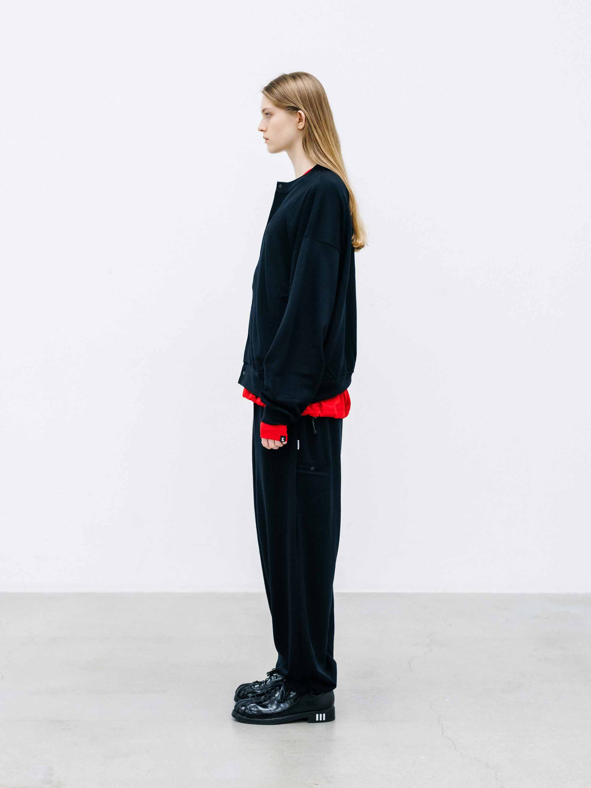 【10.14 WED 20:00- IN STOCK】 WOOL SWEAT CREW NECK CARDIGAN (BLACK)
