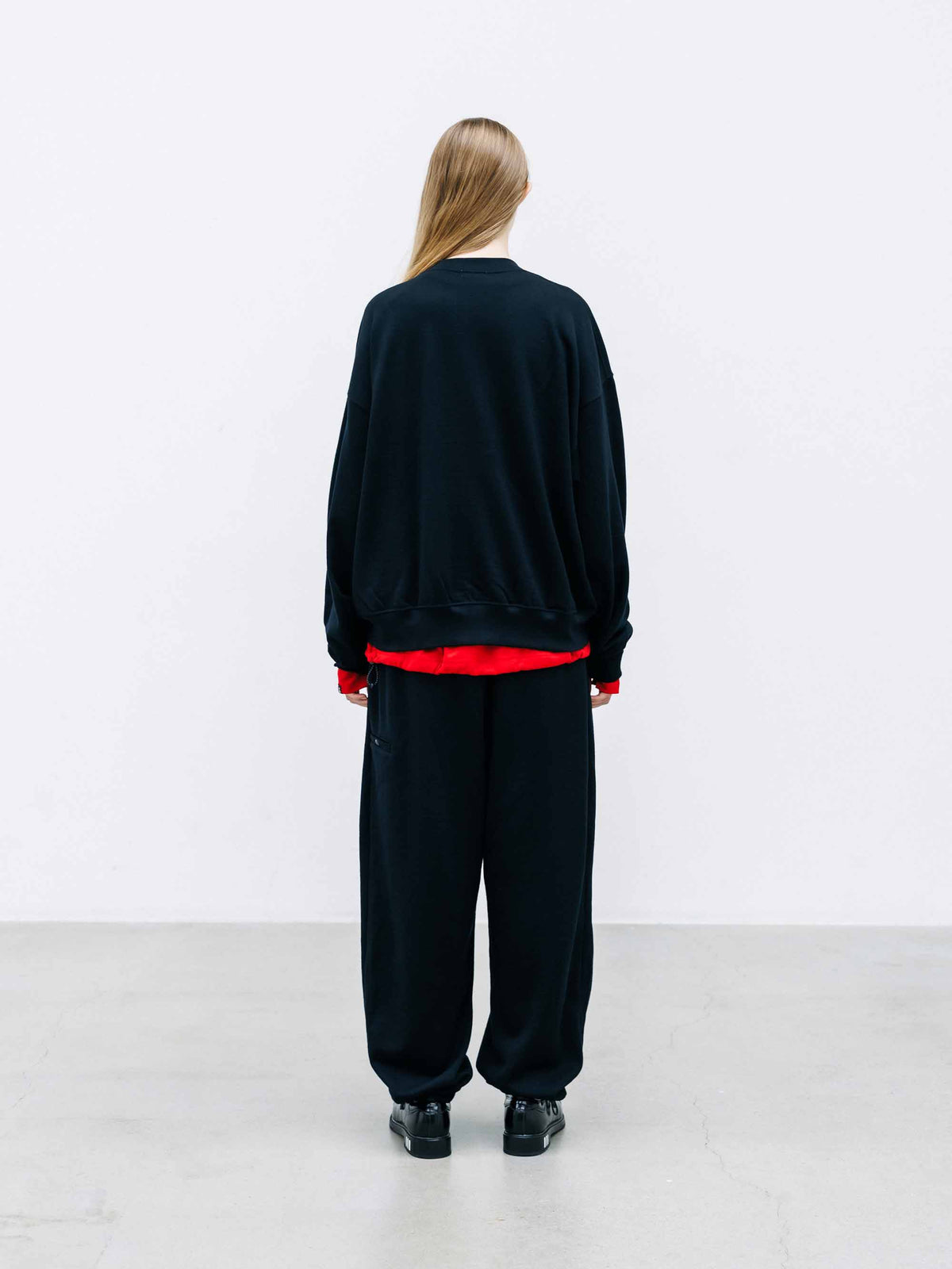 【10.14 WED 20:00- IN STOCK】 WOOL SWEAT CREW NECK CARDIGAN (BLACK)