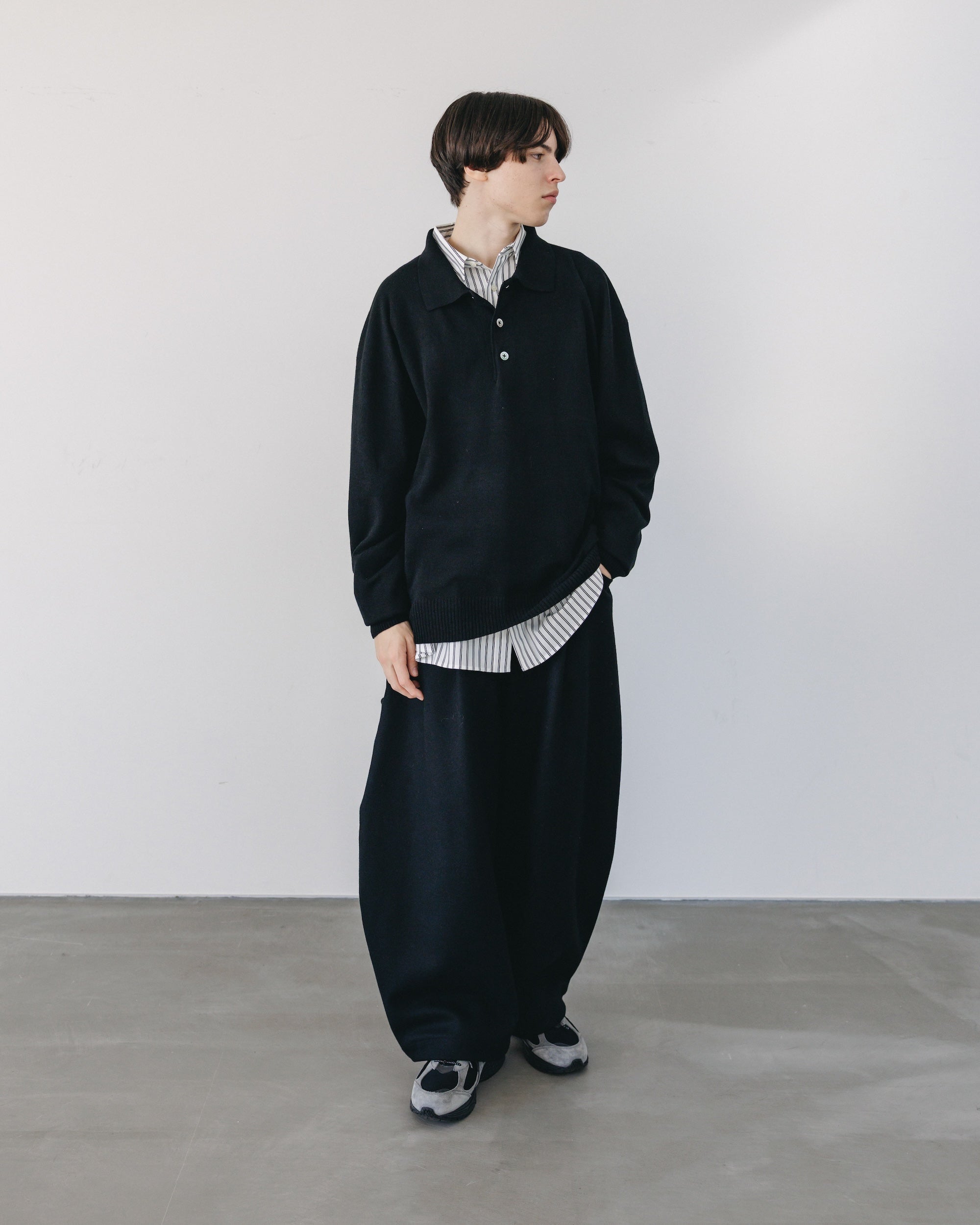 【12.27 SAT 20:00- IN STOCK】CASHMERE KNIT POLO SHIRT (BLACK)