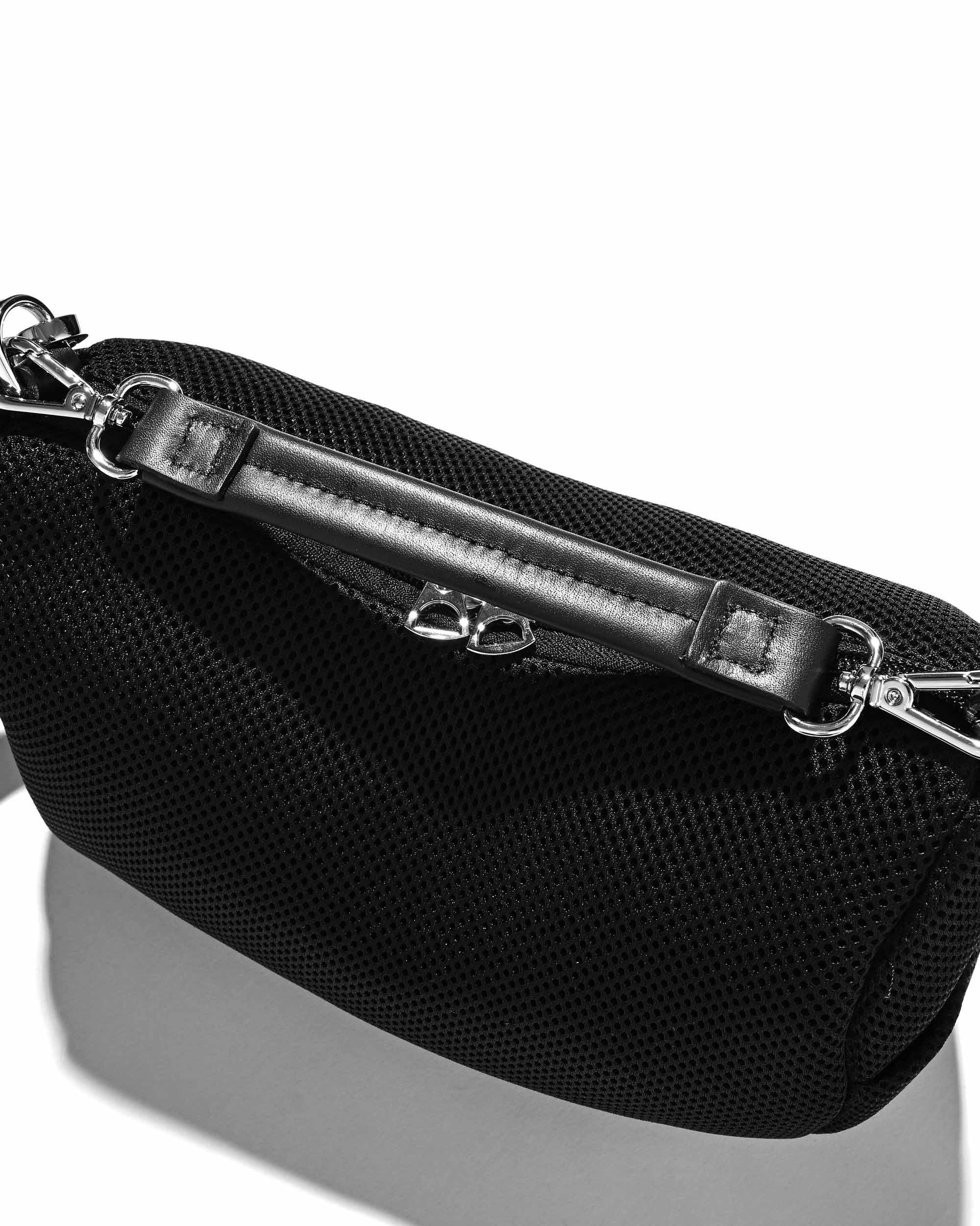 【9.12 SAT 20:00- IN STOCK】W-MESH DAYOFF BAG MINI (BLACK)
