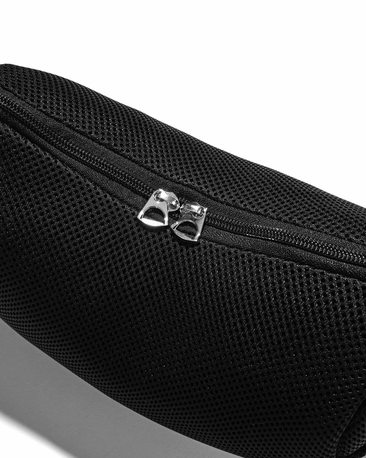 【9.12 SAT 20:00- IN STOCK】W-MESH DAYOFF BAG MINI (BLACK)