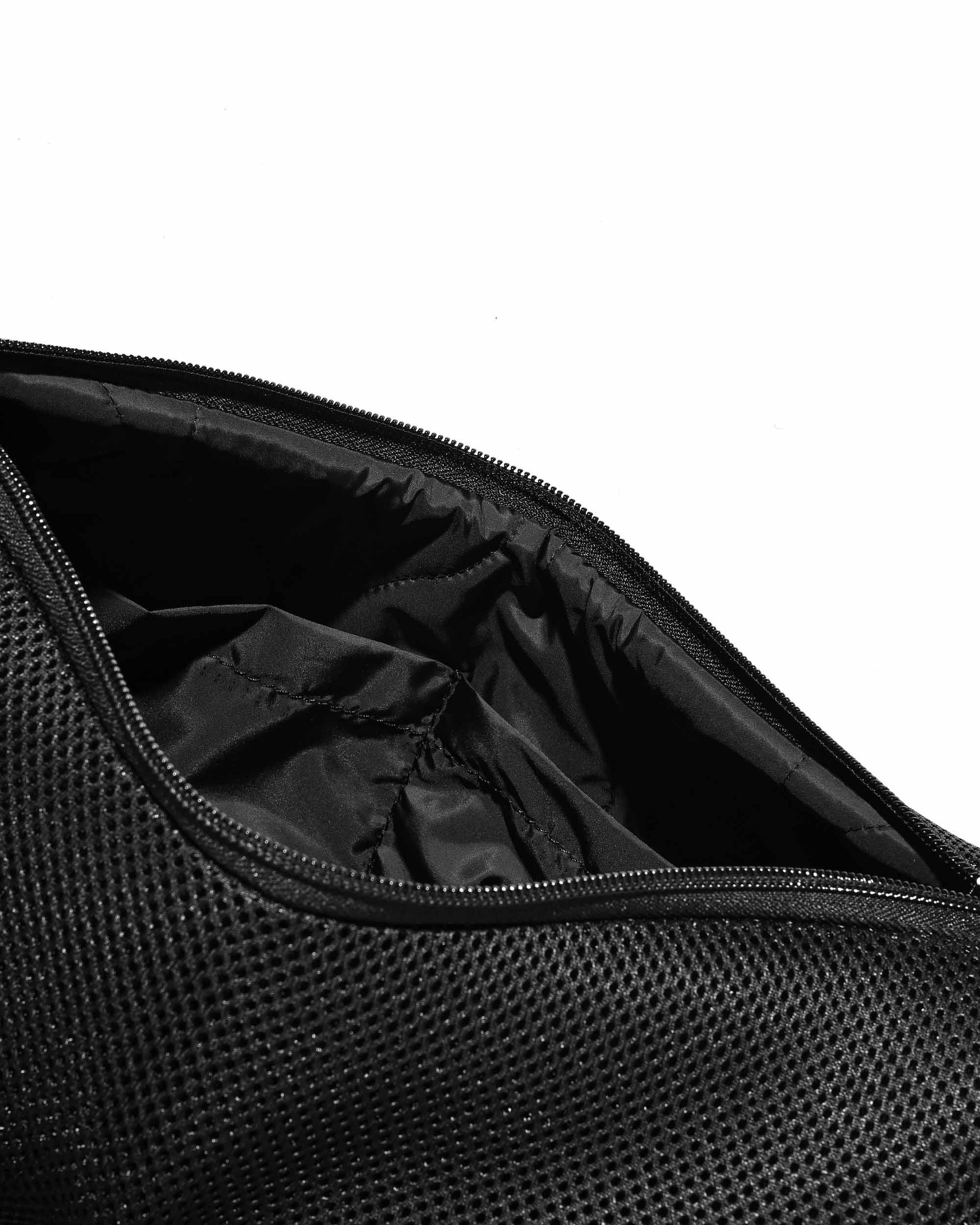 【9.12 SAT 20:00- IN STOCK】W-MESH DAYOFF BAG (BLACK)