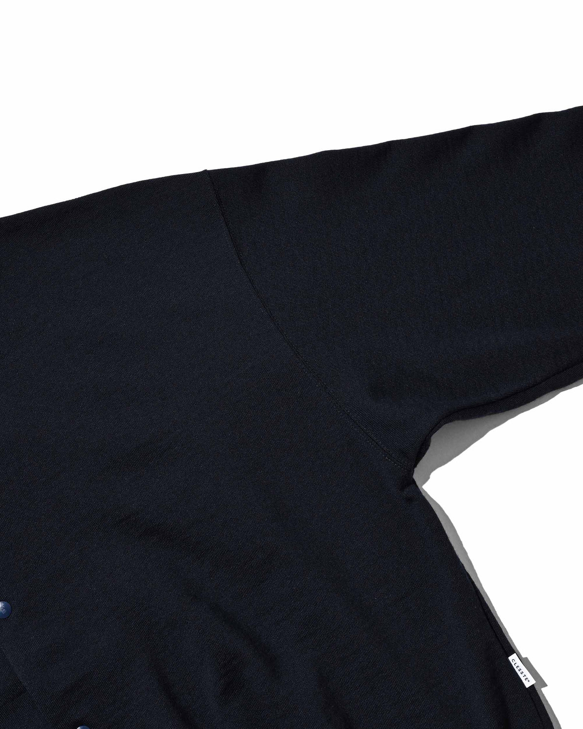 【10.14 WED 20:00- IN STOCK】 WOOL SWEAT CREW NECK CARDIGAN (NAVY)