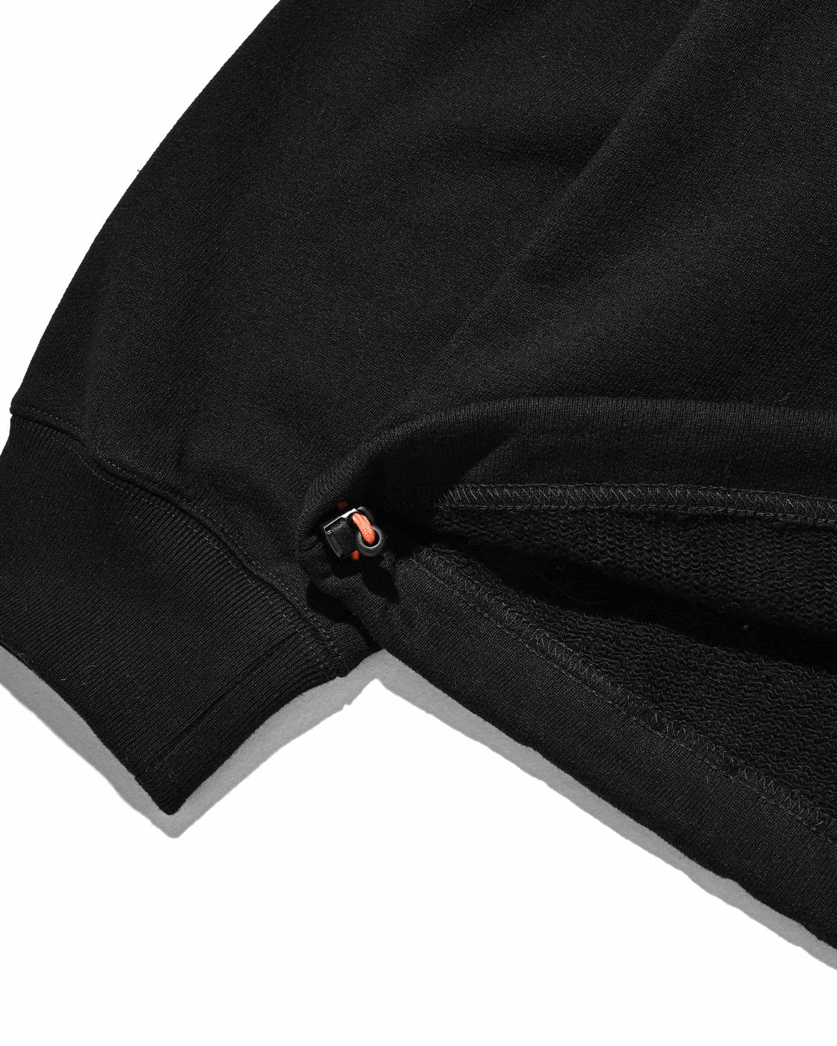 【9.23 WED 20:00- IN STOCK】"C×CONCEPT" SWEATSHIRT WITH DRAWSTRINGS (BLACK)