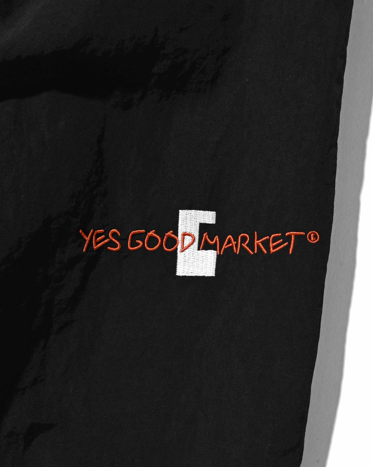 【10.4 SUN 20:00- IN STOCK】【LIMITED】 “C×YES GOOD MARKET" ACTIVE CITY UNIFORM WIDE TAPERED PANTS (BLACK)