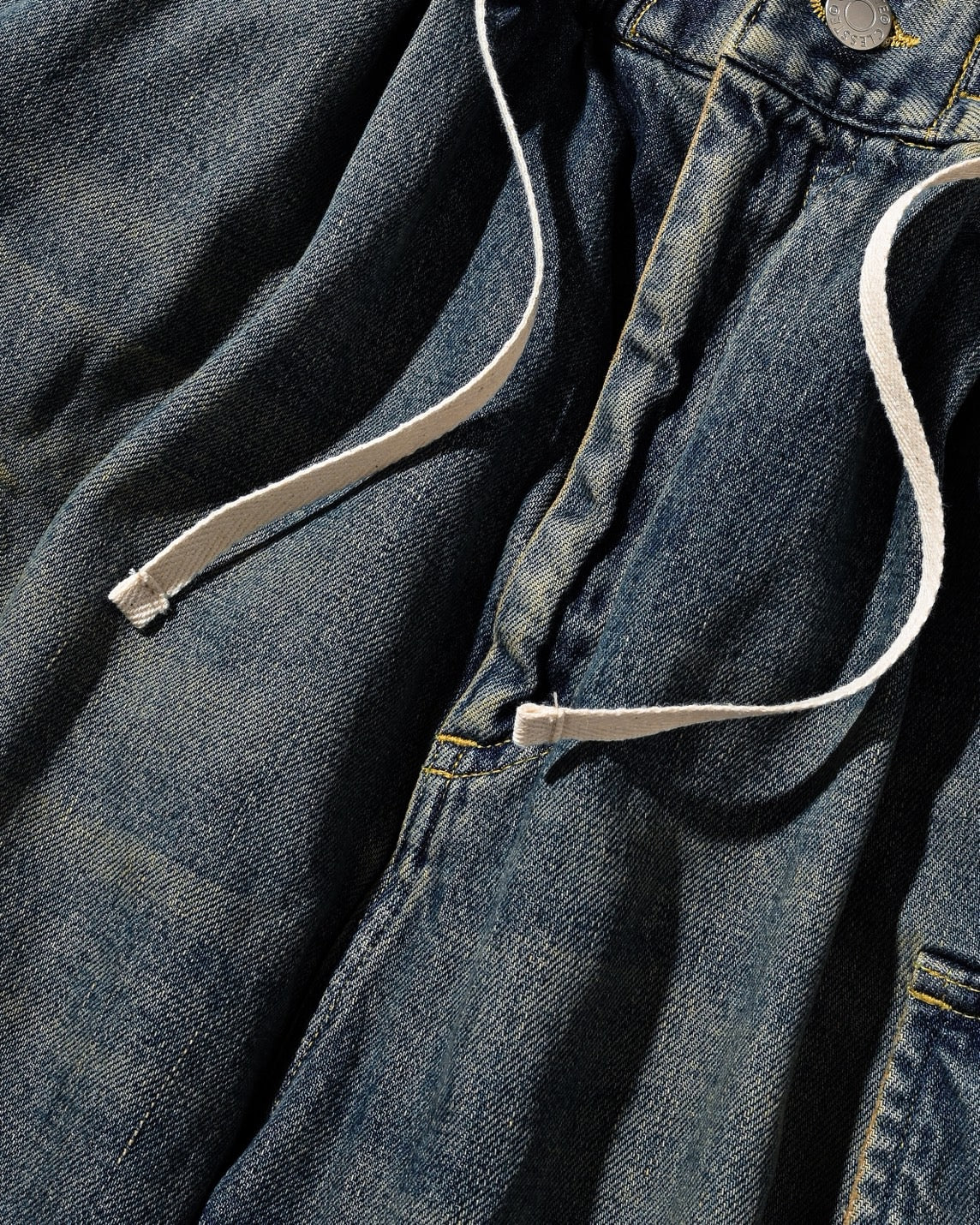 VINTAGE DYED SELVEDGE DENIM CITY MEGA POCKET BALLOON CARGO HALF PANTS (VINTAGE INDIGO)