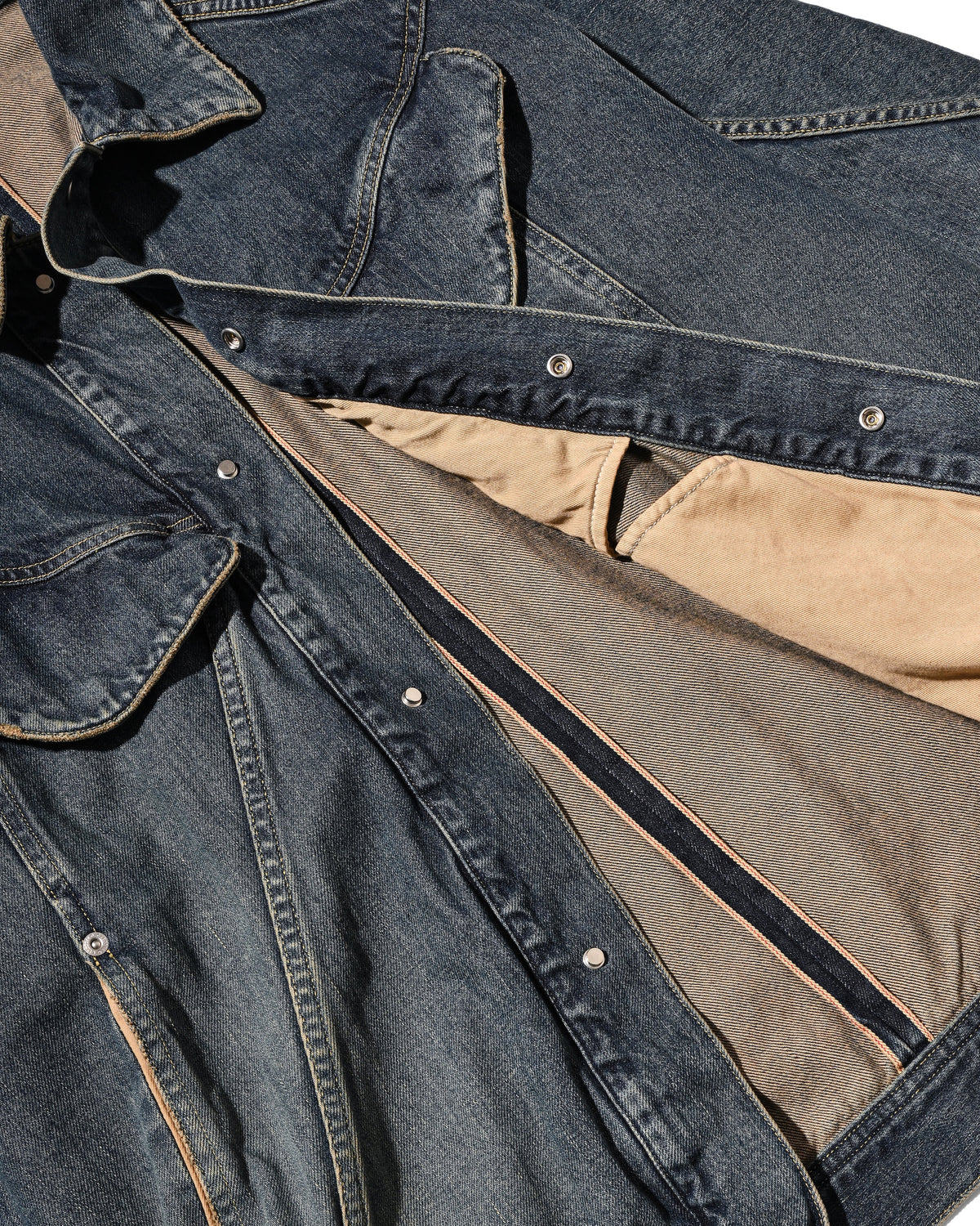【10.10 SAT 20:00- IN STOCK】 VINTAGE DYED SELVEDGE DENIM FUTURE TRUCKER JACKET (VINTAGE INDIGO)