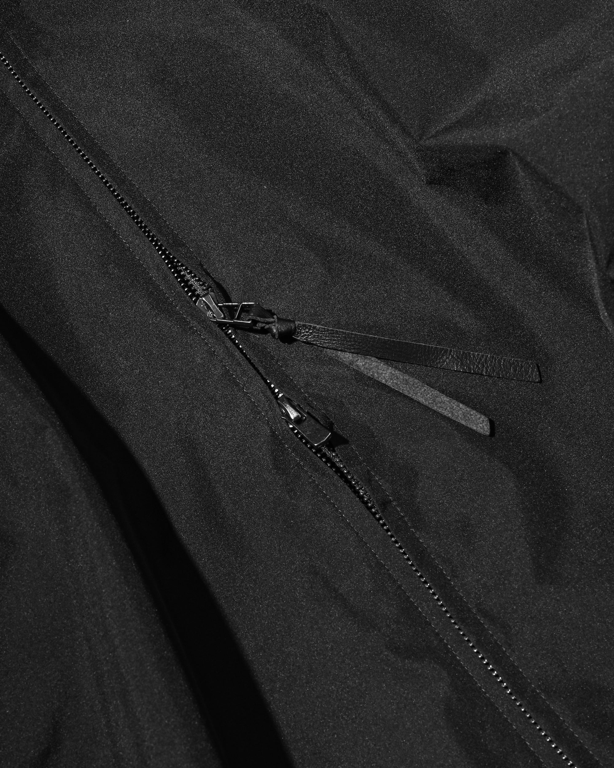 +phenix WINDSTOPPER® by GORE-TEX LABS CITY UTILITY BALLOON JACKET (BLACK)