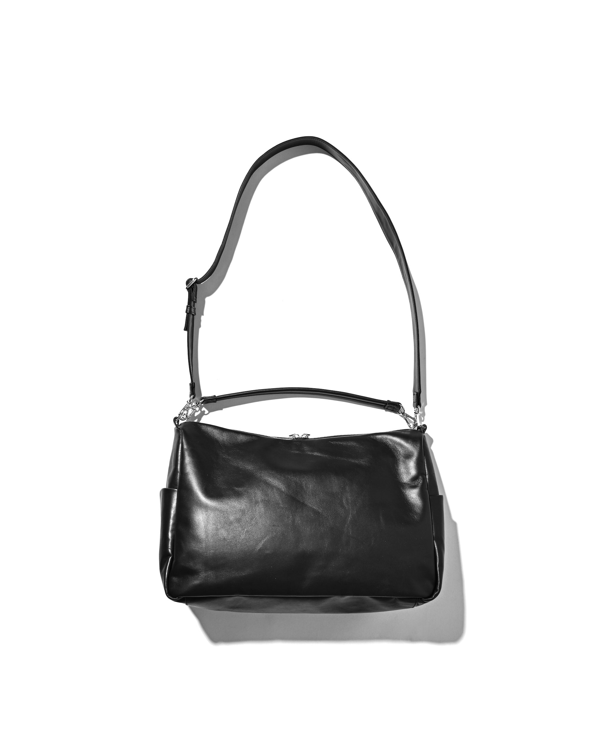 【6.17 WED 20:00- IN STOCK】LEATHER DAYOFF BAG LARGE (BLACK)