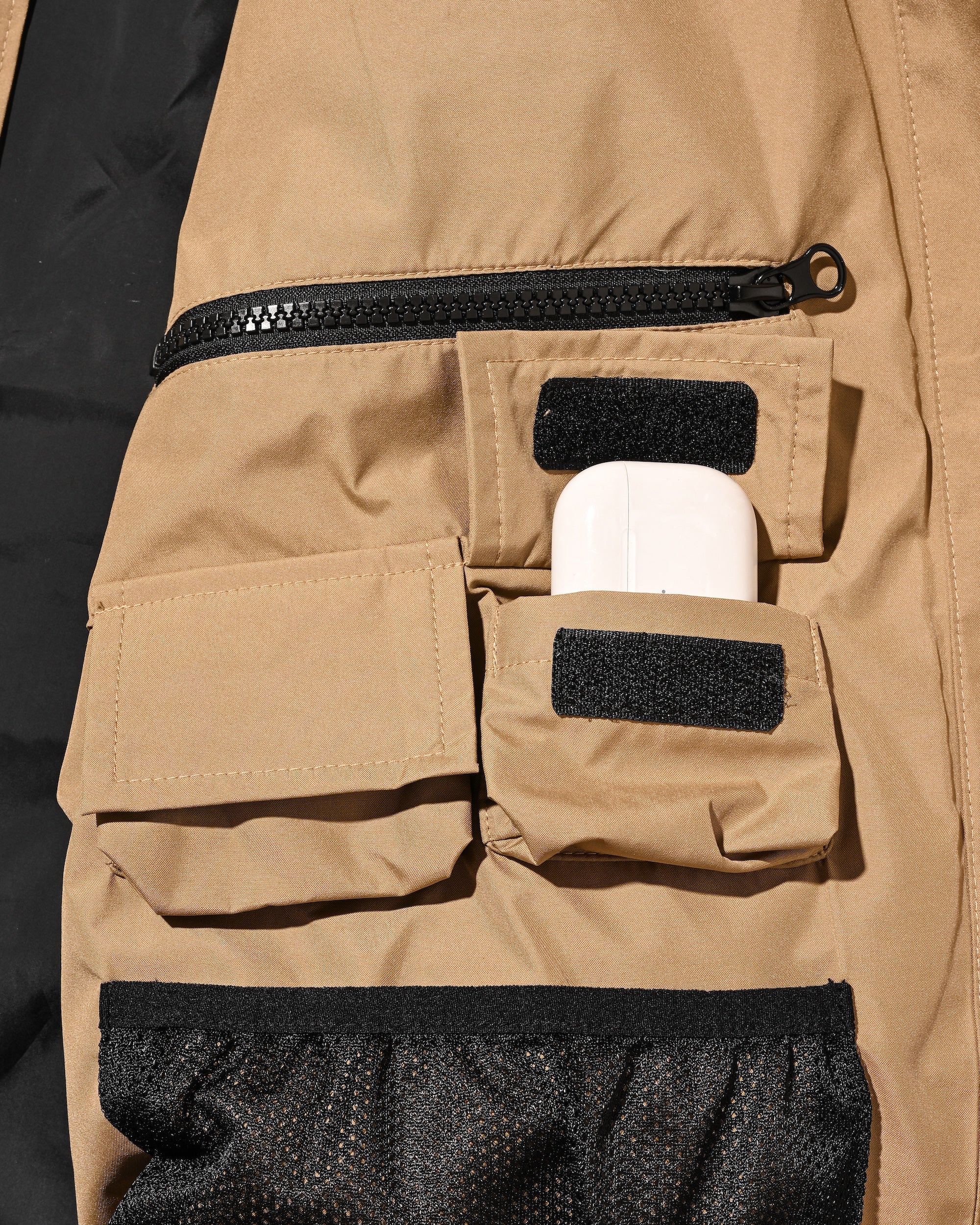 +phenix WINDSTOPPER® BY GORE-TEX LABS CITY STORAGE COVERALL JACKET (CAMEL BEIGE)