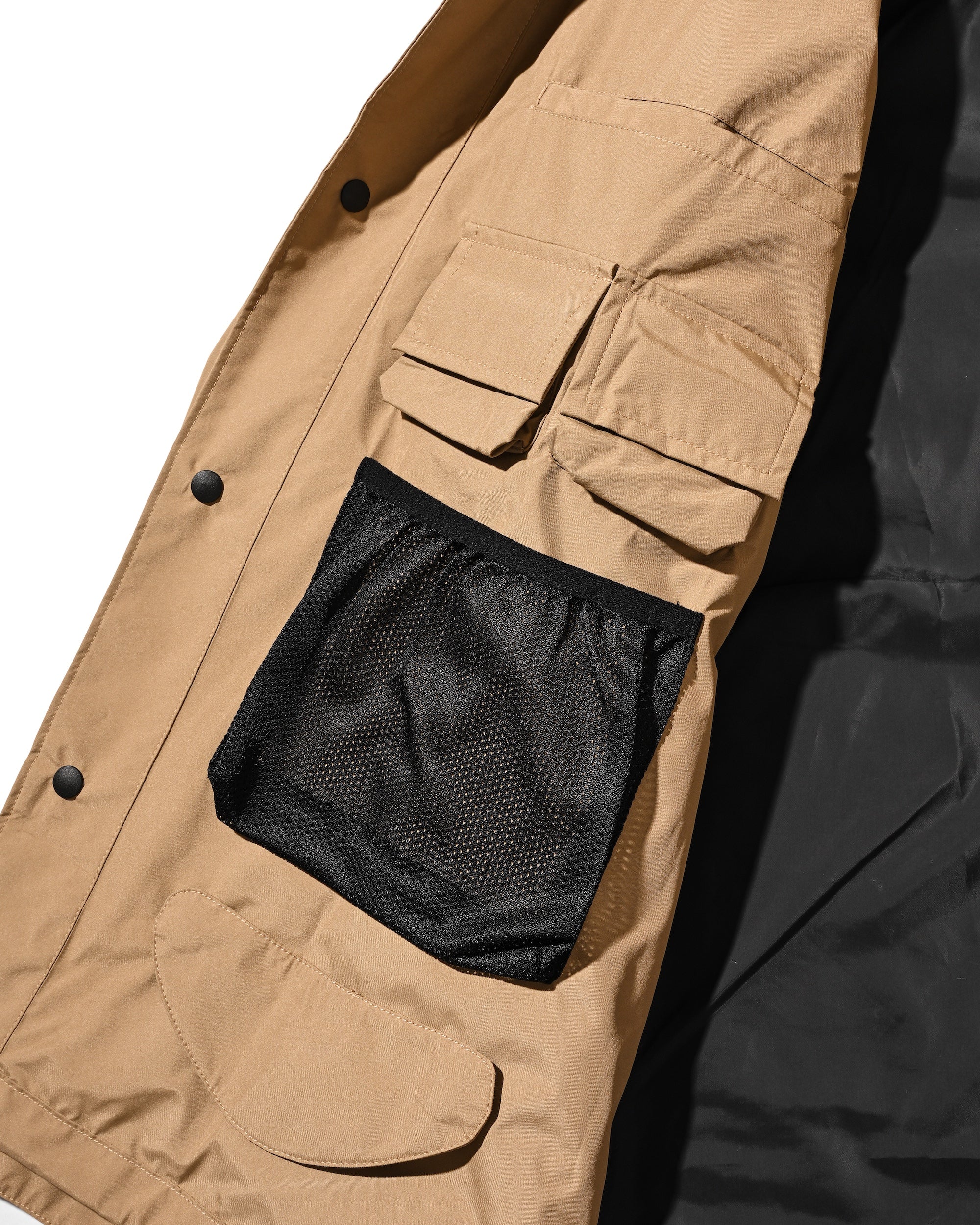 +phenix WINDSTOPPER® BY GORE-TEX LABS CITY STORAGE COVERALL JACKET (CAMEL BEIGE)