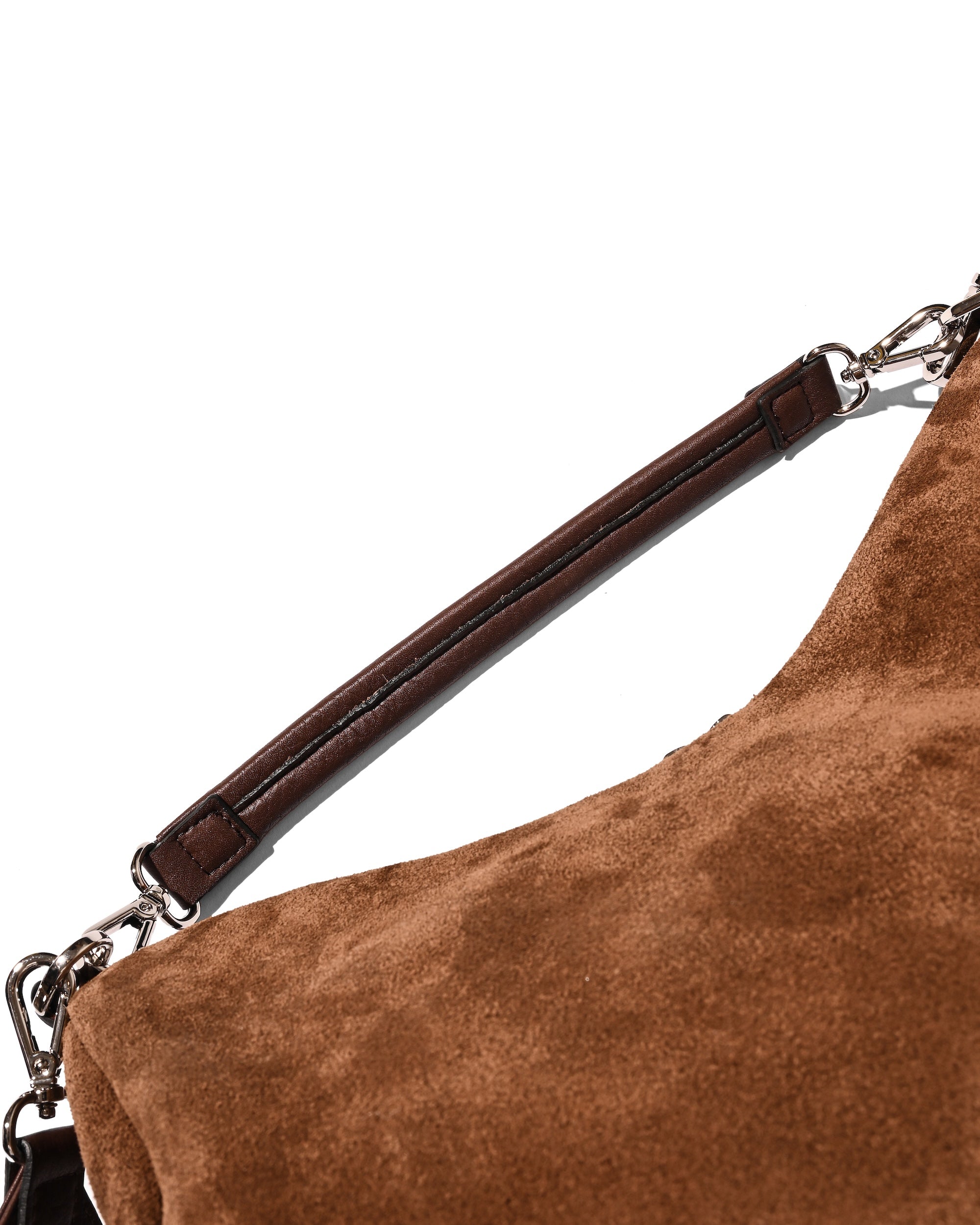 SUEDE DAYOFF BAG (BROWN)