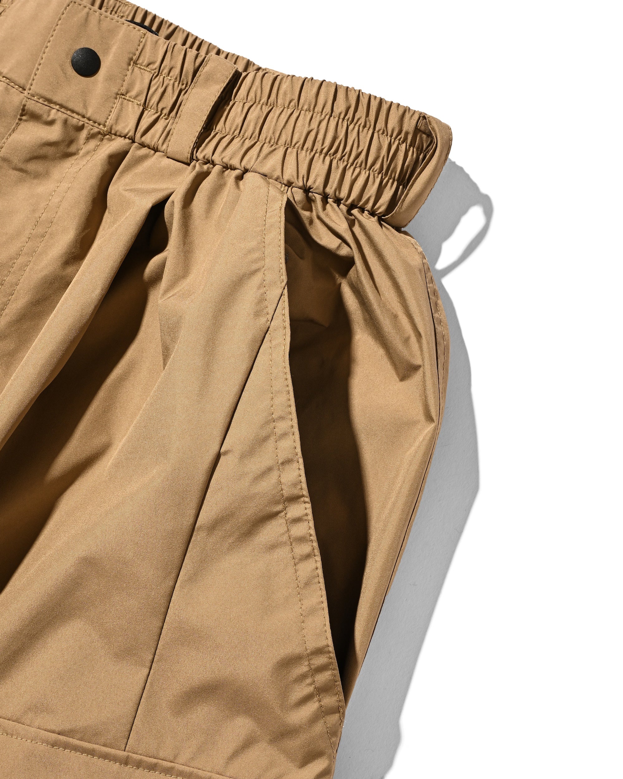 +phenix WINDSTOPPER® by GORE-TEX LABS CITY MEGA POCKET BALLOON CARGO PANTS (CAMEL BEIGE)