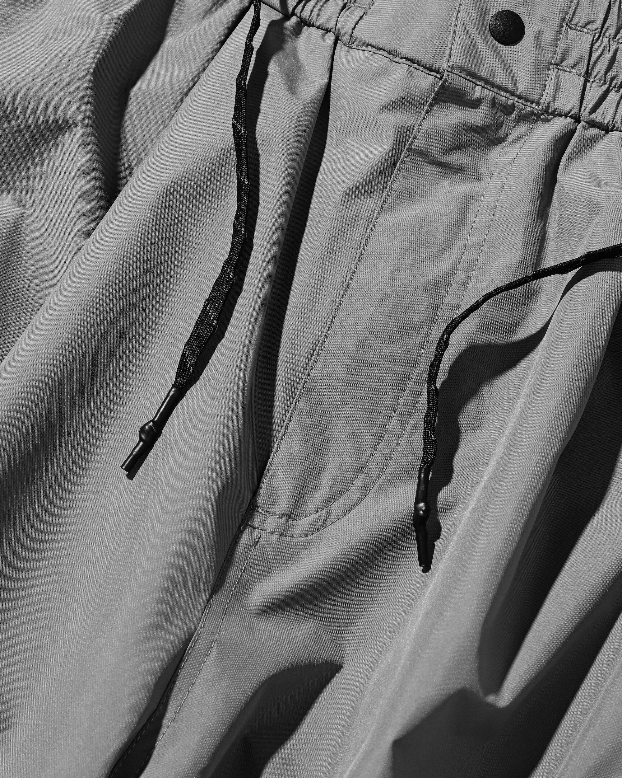 +phenix WINDSTOPPER® by GORE-TEX LABS CITY MEGA POCKET BALLOON CARGO PANTS (CHARCOAL GRAY)