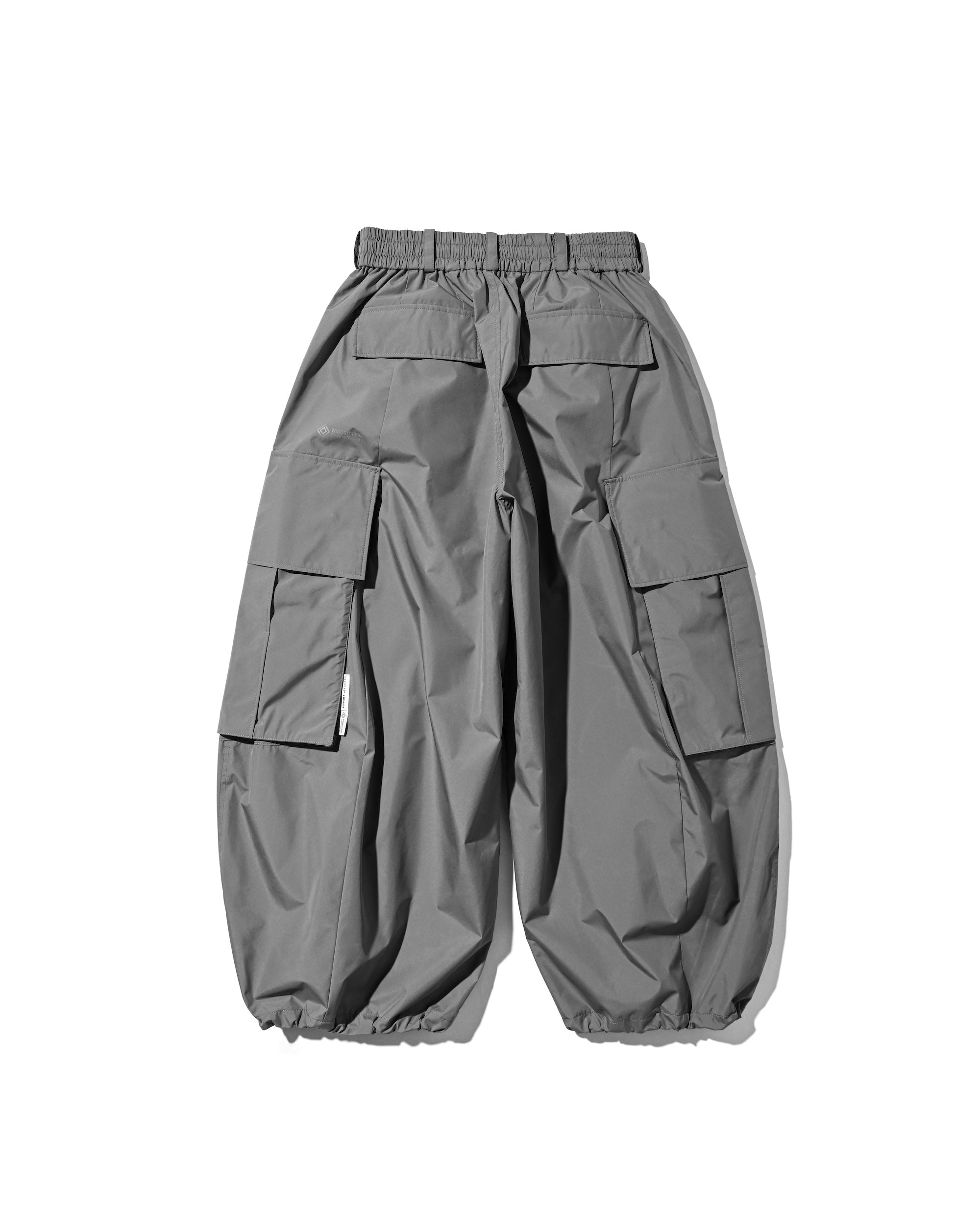 【4.8 WED 20:00- IN STOCK】+phenix WINDSTOPPER® by GORE-TEX LABS CITY MEGA POCKET BALLOON CARGO PANTS (CHARCOAL GRAY)