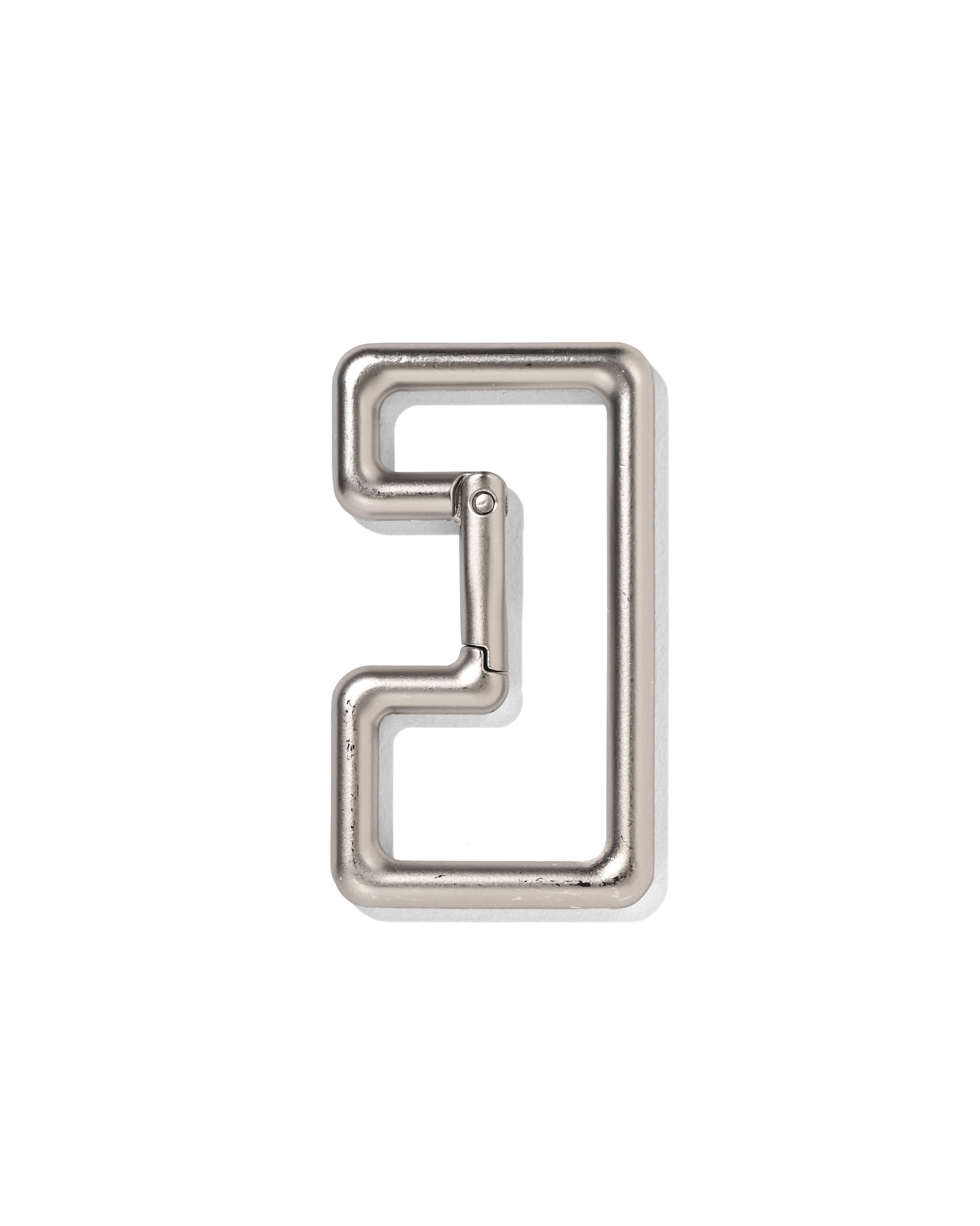【5.9 SAT 20:00- IN STOCK】“C” LOGO CARABINER (SILVER)