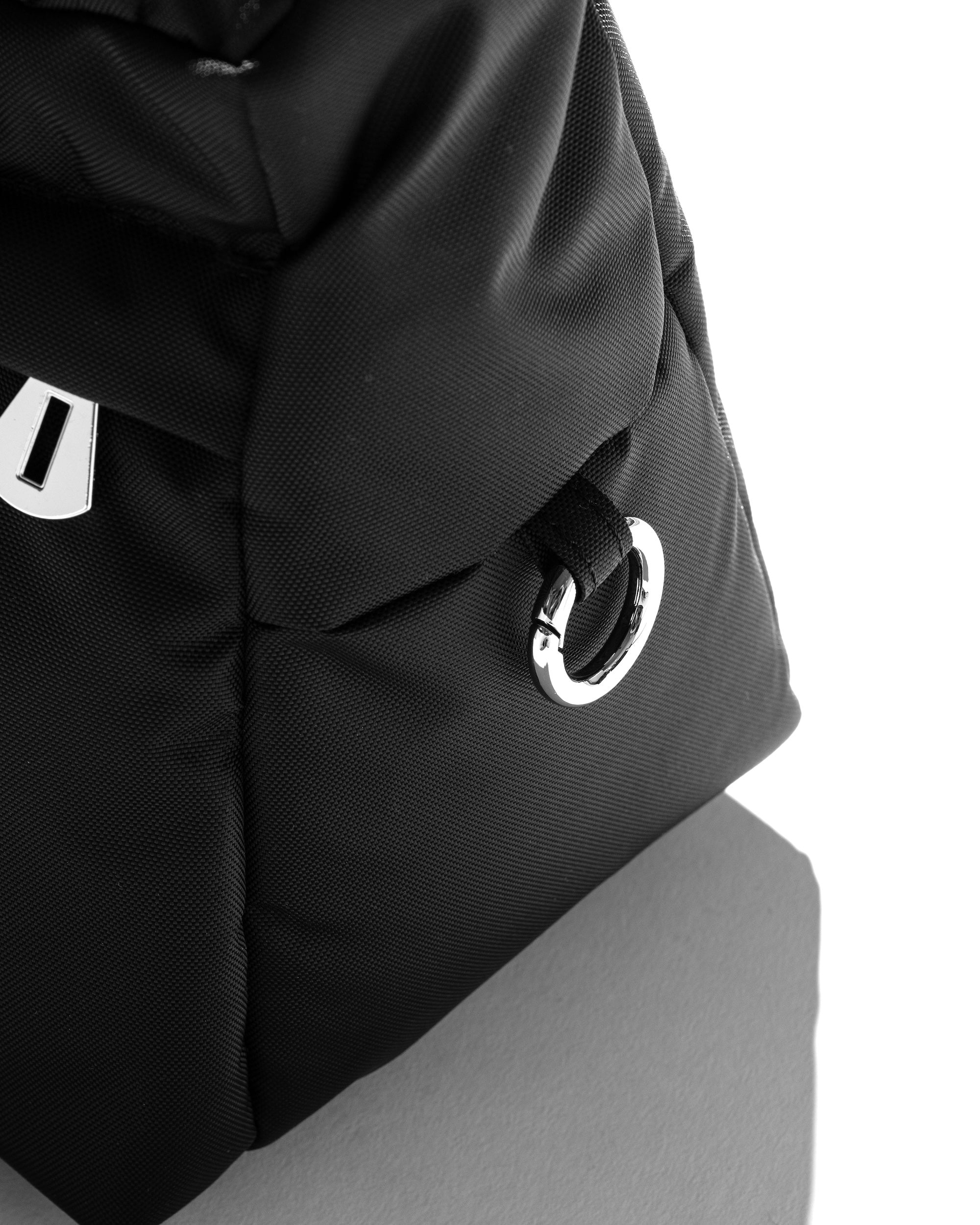 【8.27 WED 20:00- IN STOCK】MULTI POCKET HOLIDAY BAG