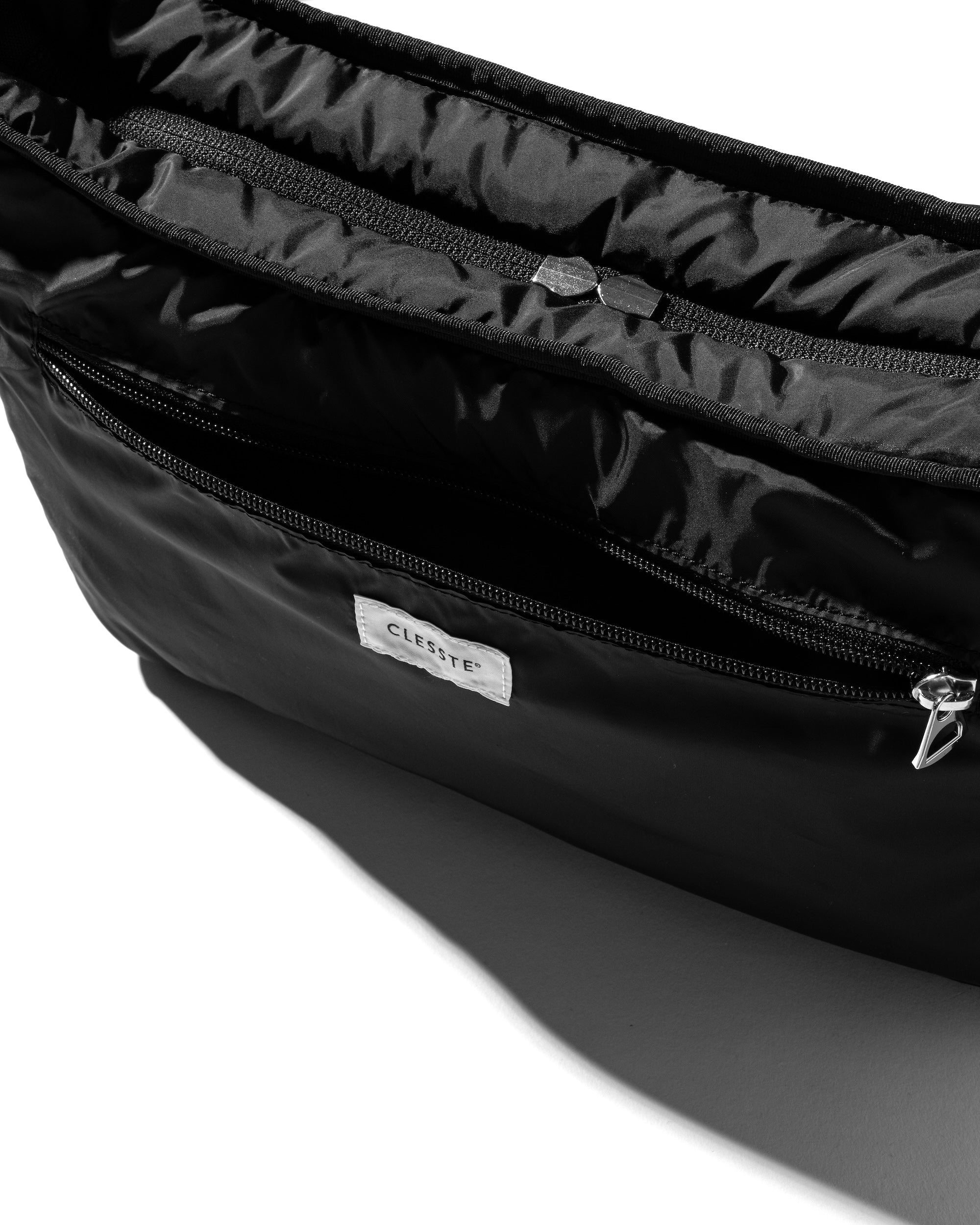 【8.27 WED 20:00- IN STOCK】MULTI POCKET HOLIDAY BAG