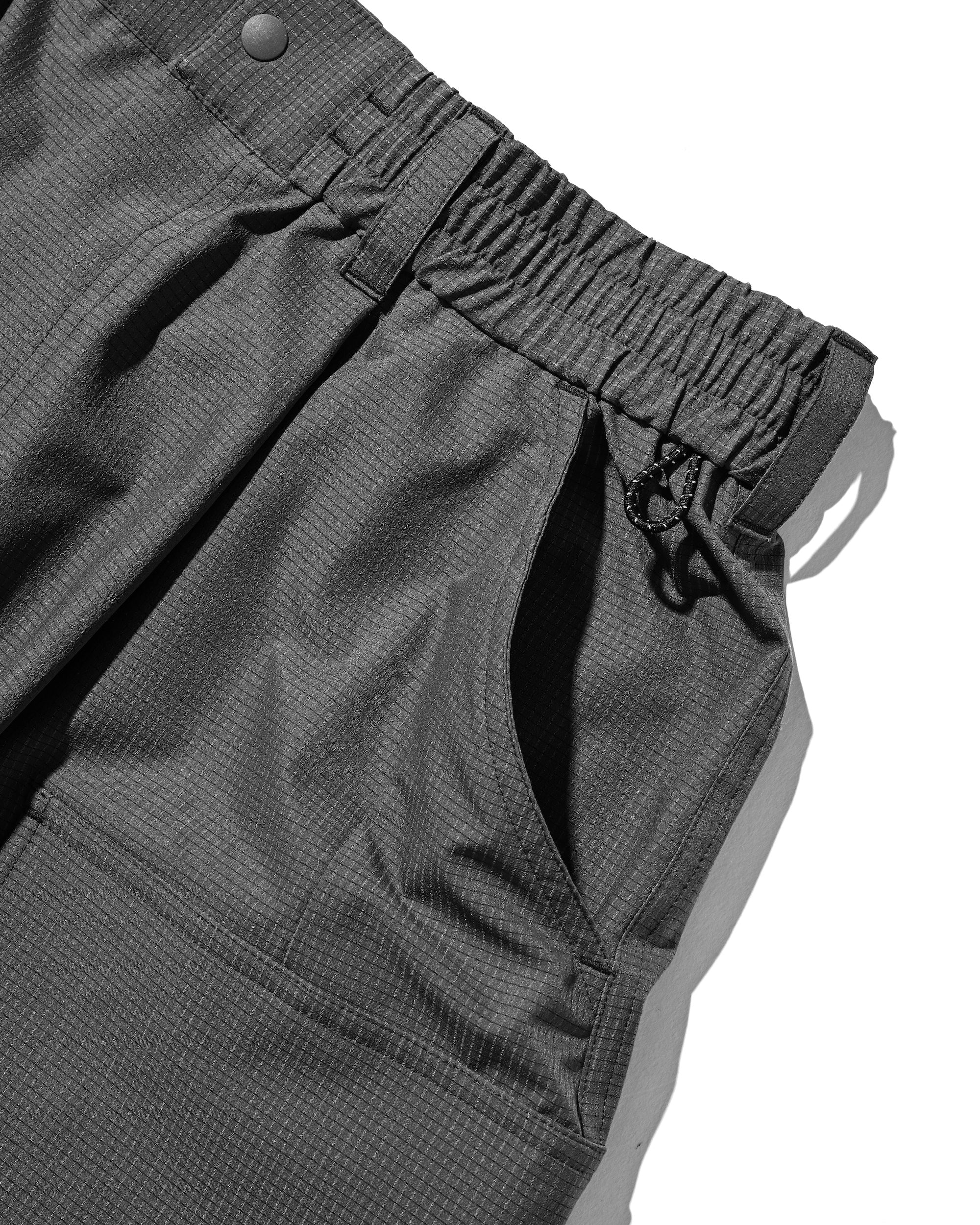 【4.11 SAT 20:00- IN STOCK】COOLDOTS® CITY MEGA POCKET BALLOON CARGO HALF PANTS (CHARCOAL)
