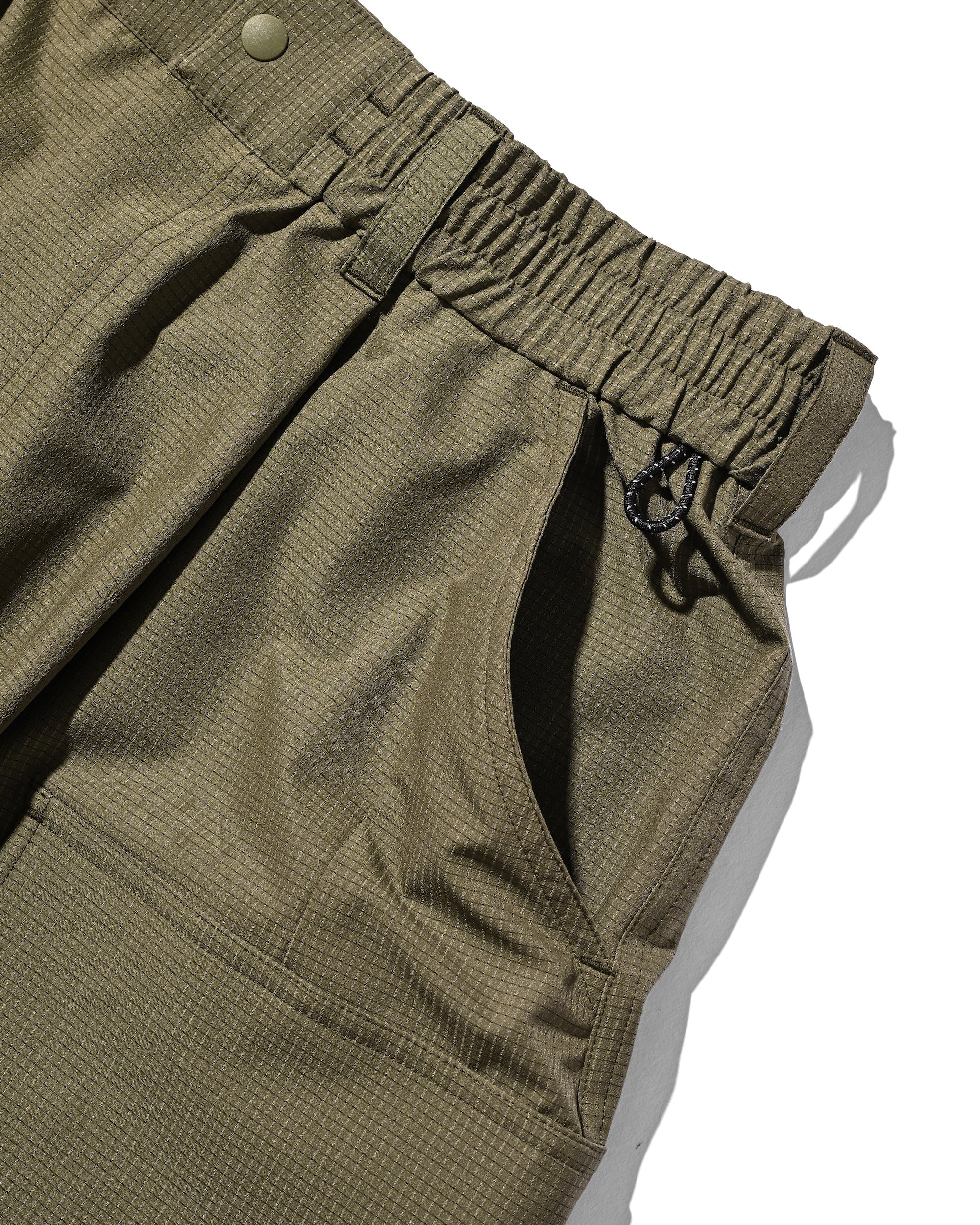 【4.11 SAT 20:00- IN STOCK】COOLDOTS® CITY MEGA POCKET BALLOON CARGO HALF PANTS (OLIVE)