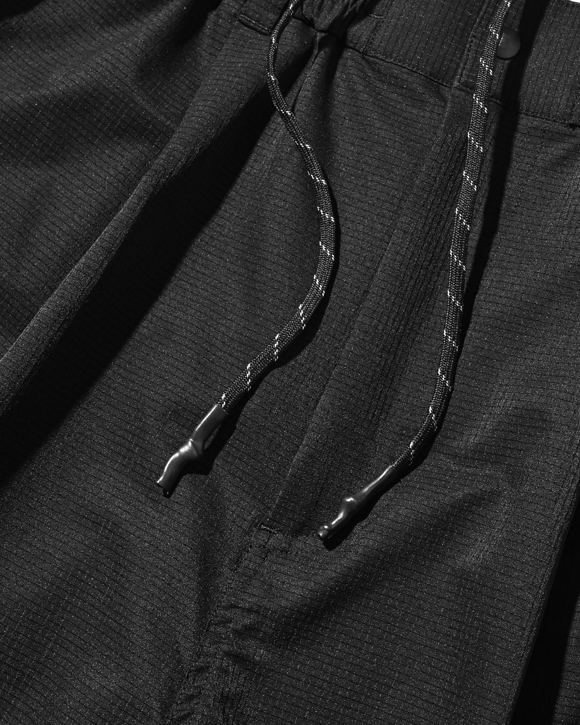 【4.11 SAT 20:00- IN STOCK】COOLDOTS® CITY MEGA POCKET BALLOON CARGO HALF PANTS (BLACK)