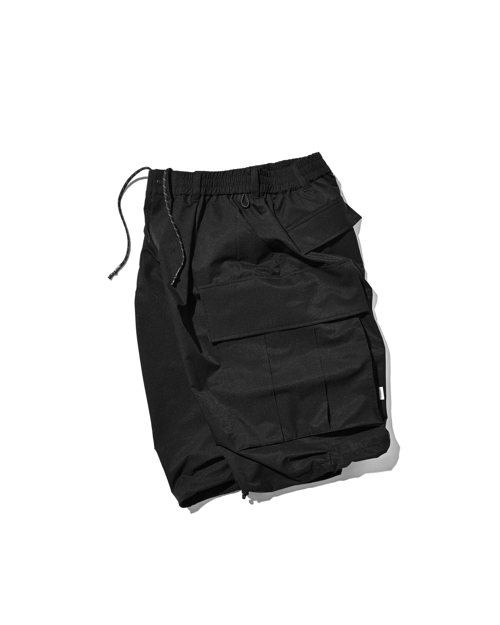 【4.11 SAT 20:00- IN STOCK】COOLDOTS® CITY MEGA POCKET BALLOON CARGO HALF PANTS (BLACK)