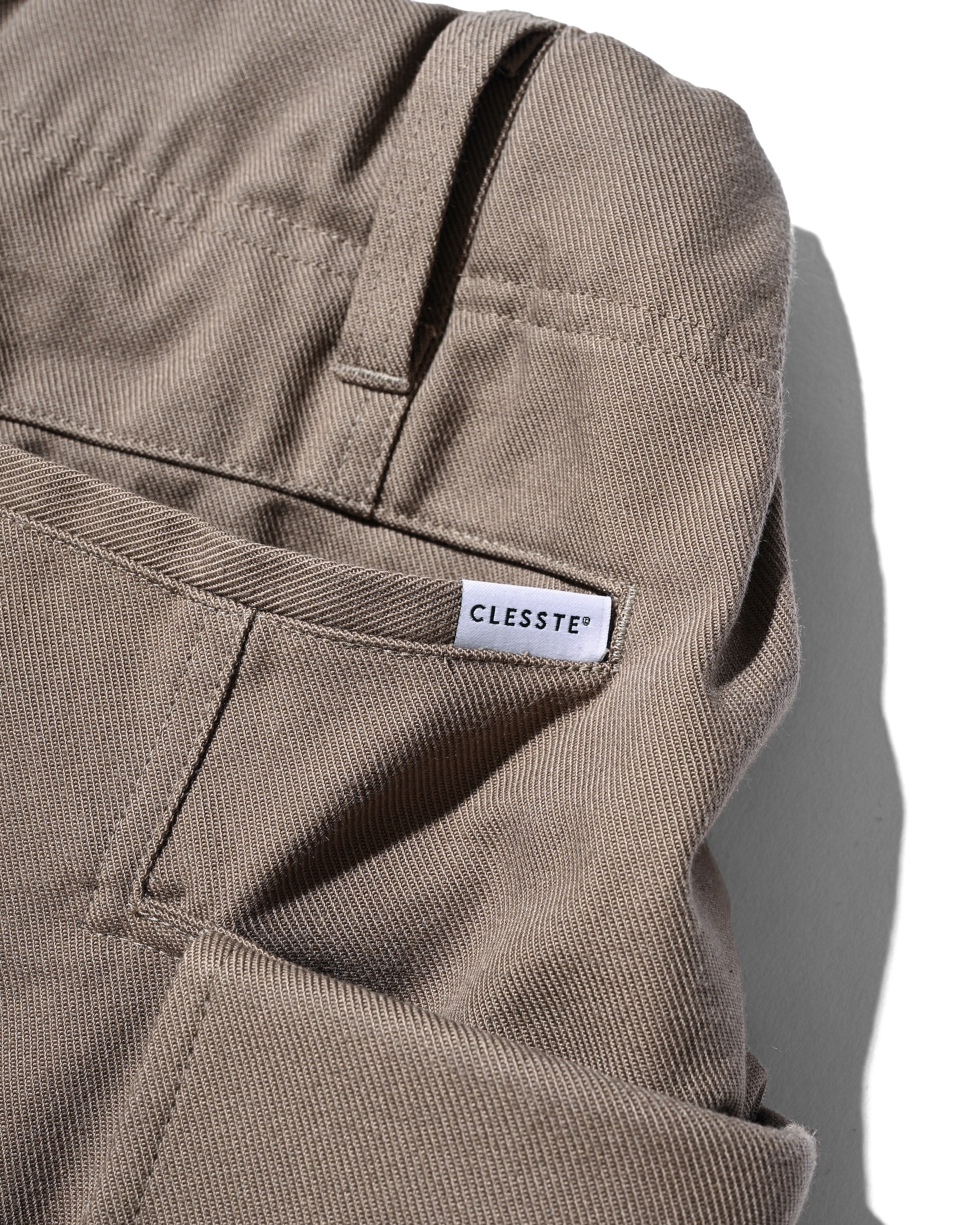 【4.25 SAT 20:00- IN STOCK】SIDE FLAP CURVE PANTS (MOCHA)