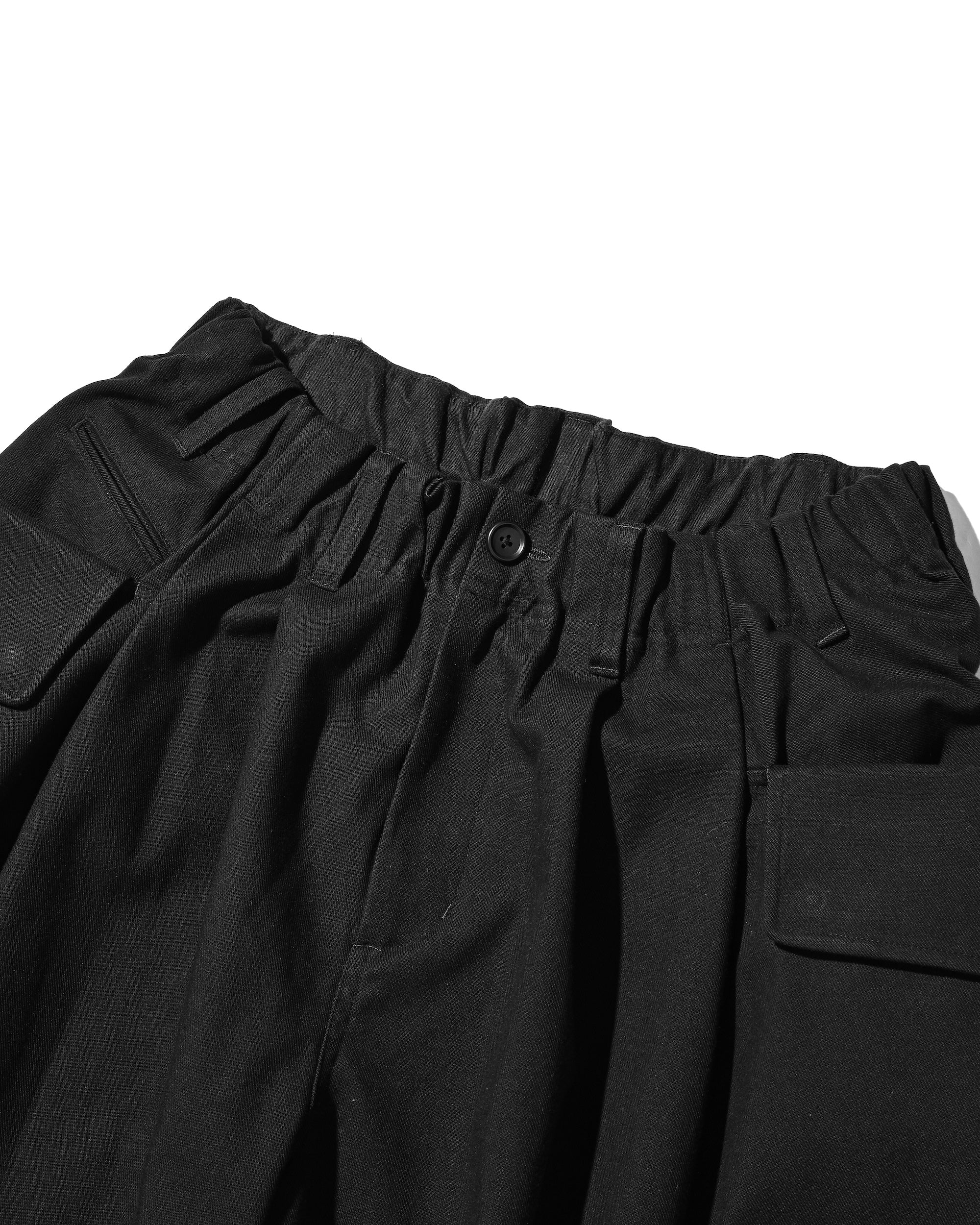 SIDE FLAP CURVE PANTS (BLACK)