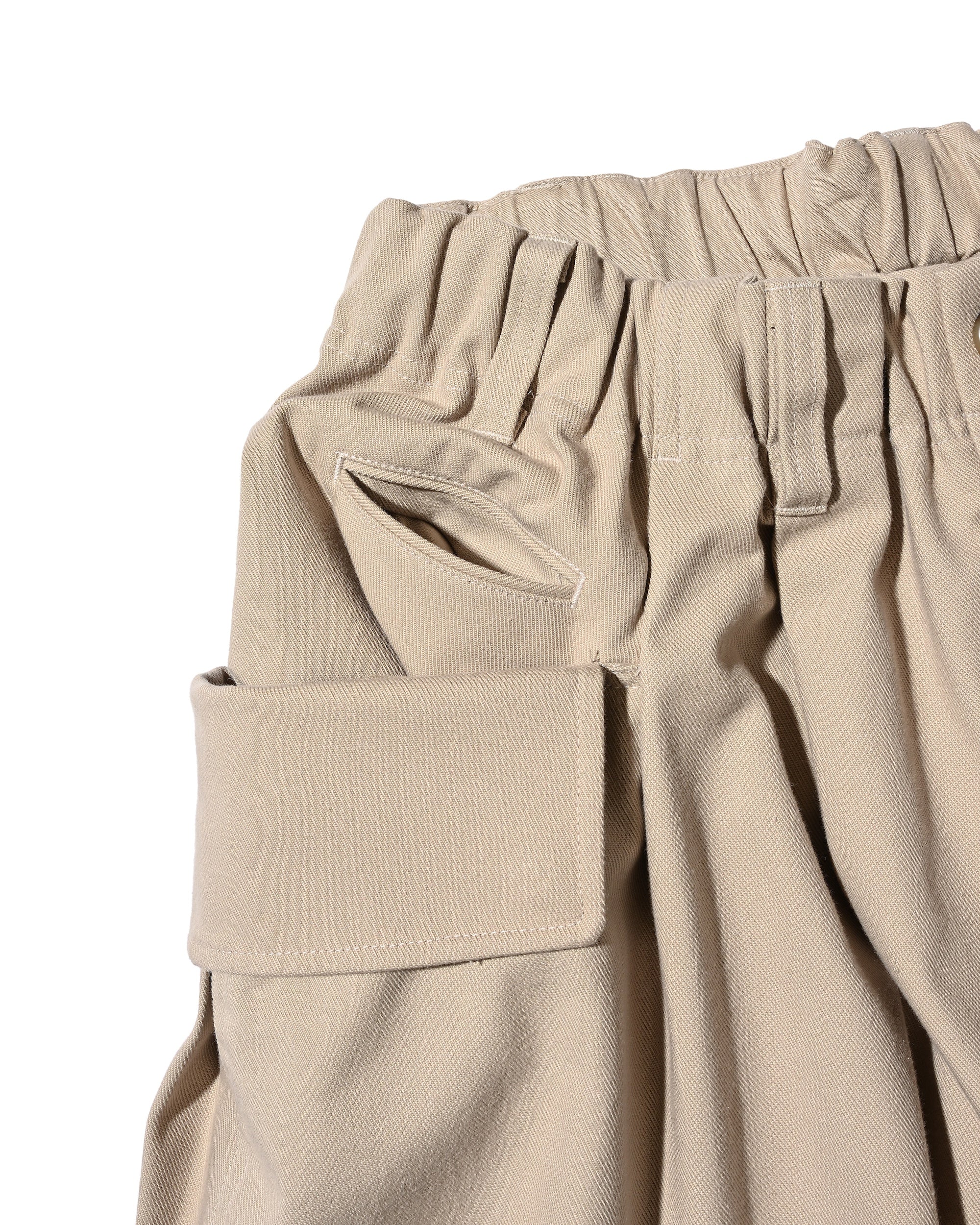 SIDE FLAP CURVE PANTS (BEIGE)