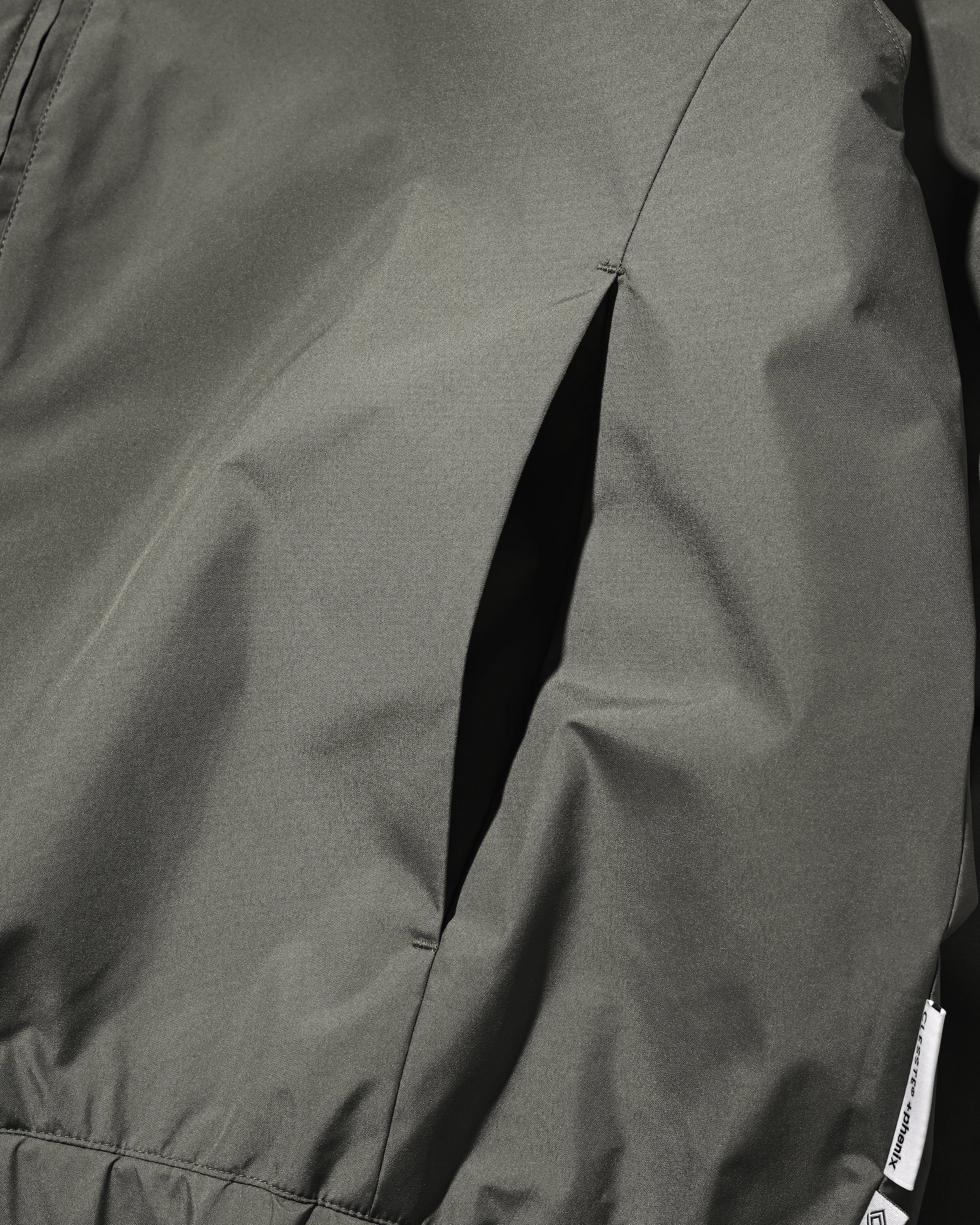 +PHENIX WINDSTOPPER® BY GORE-TEX LABS CITY CORE STAND JACKET (ASPHALT GRAY)