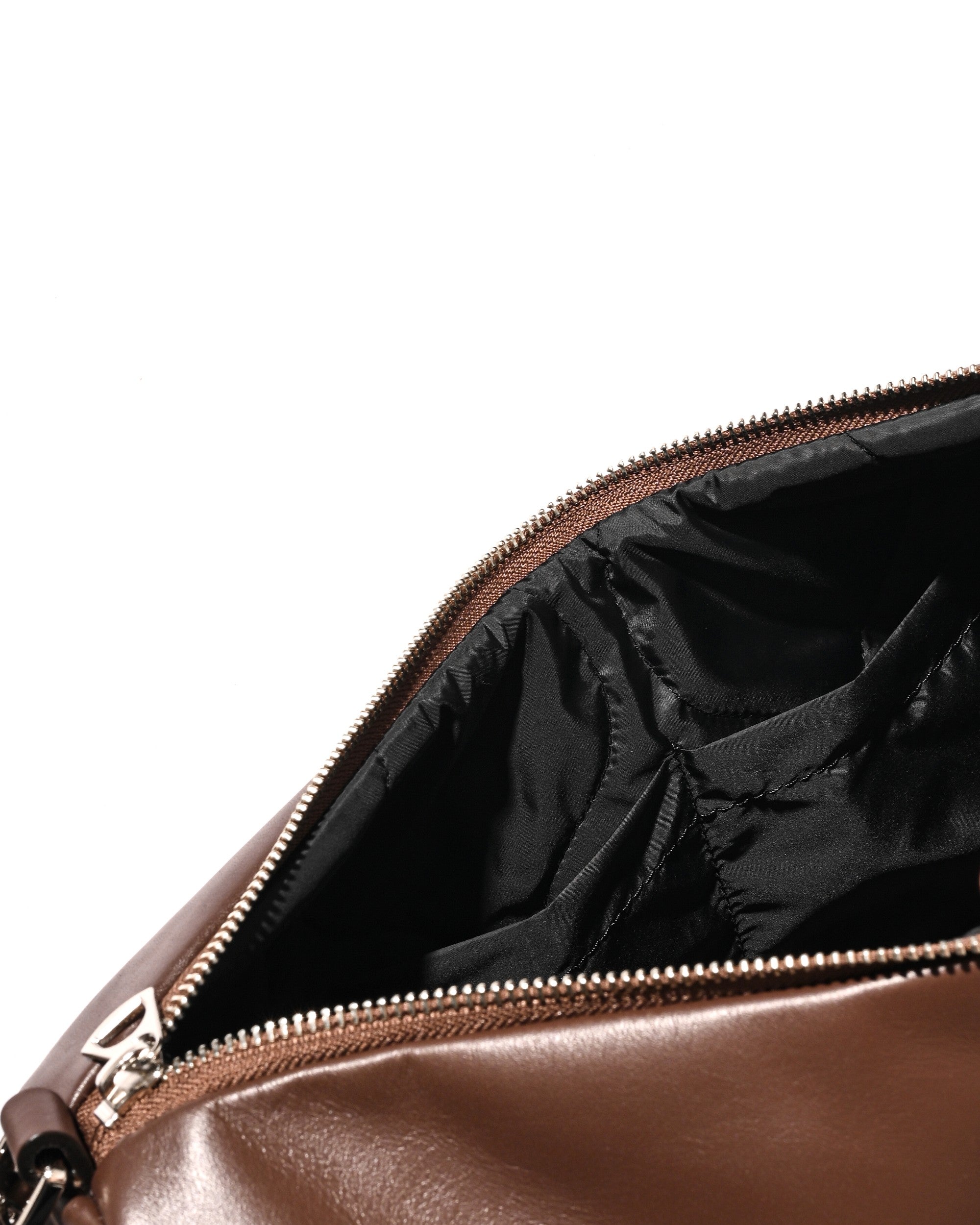 【7.29 WED 20:00- IN STOCK】LEATHER DAYOFF BAG (BROWN)