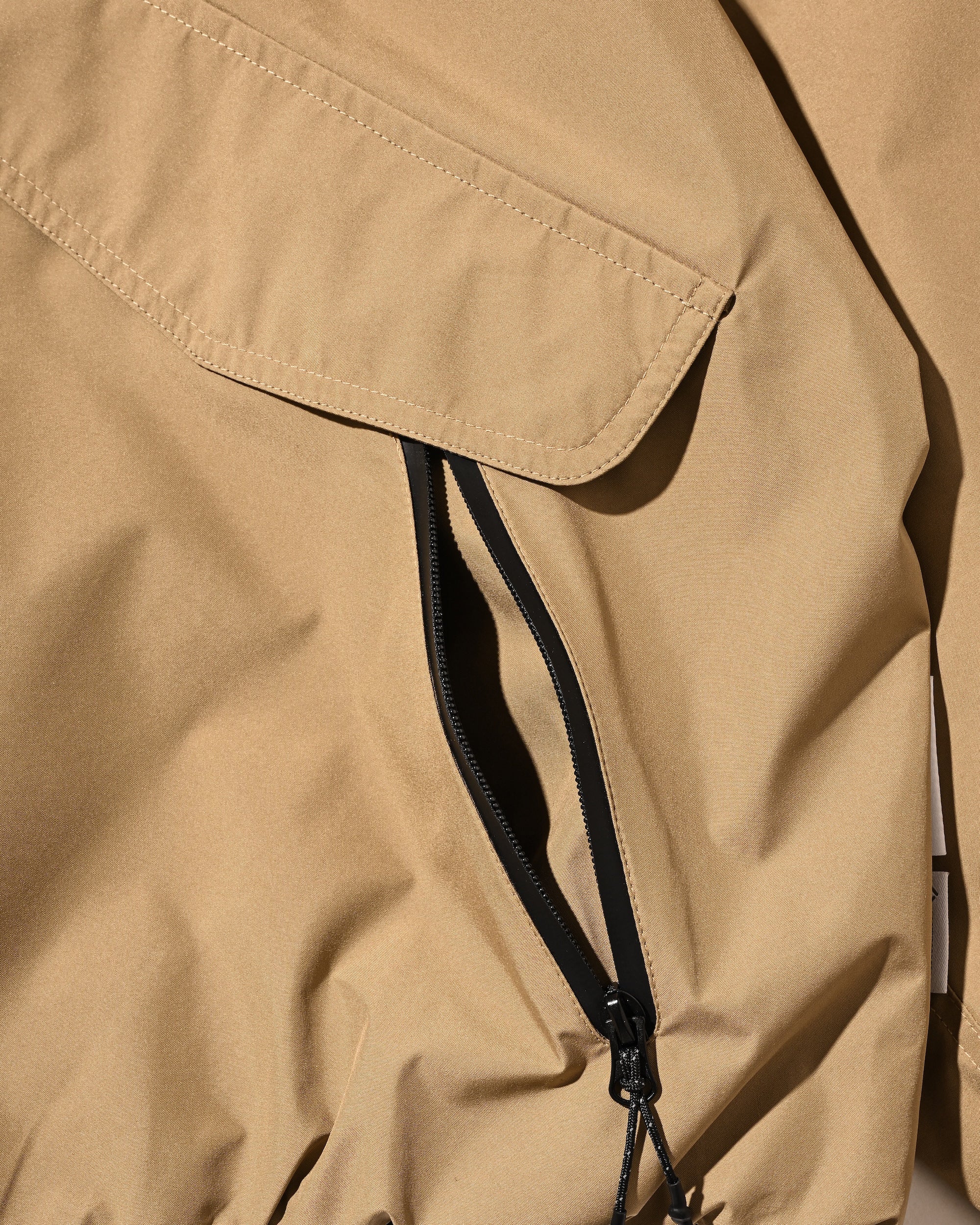 【9.12 SAT 20:00- IN STOCK】+phenix WINDSTOPPER® by GORE-TEX LABS CITY FLIGHT JACKET (CAMEL BEIGE)