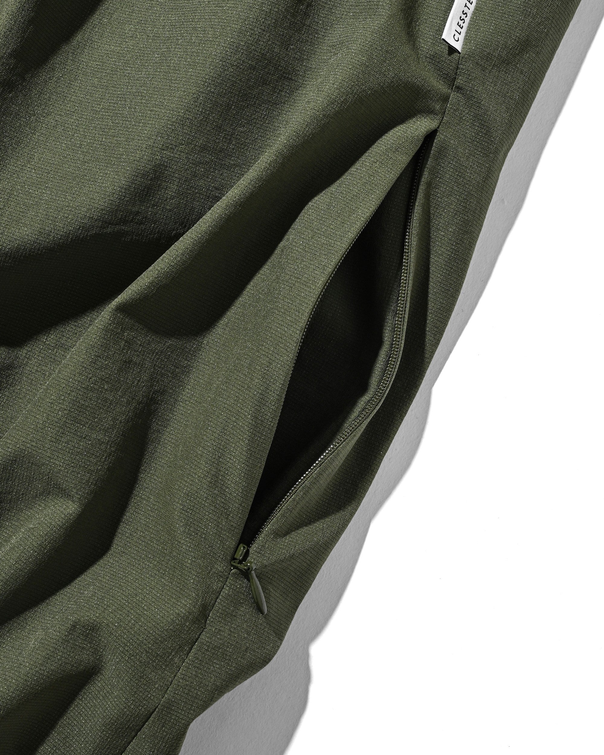 【6.3 WED 20:00- IN STOCK】COOLDOTS® CITY BARREL LEG PANTS(OLIVE)