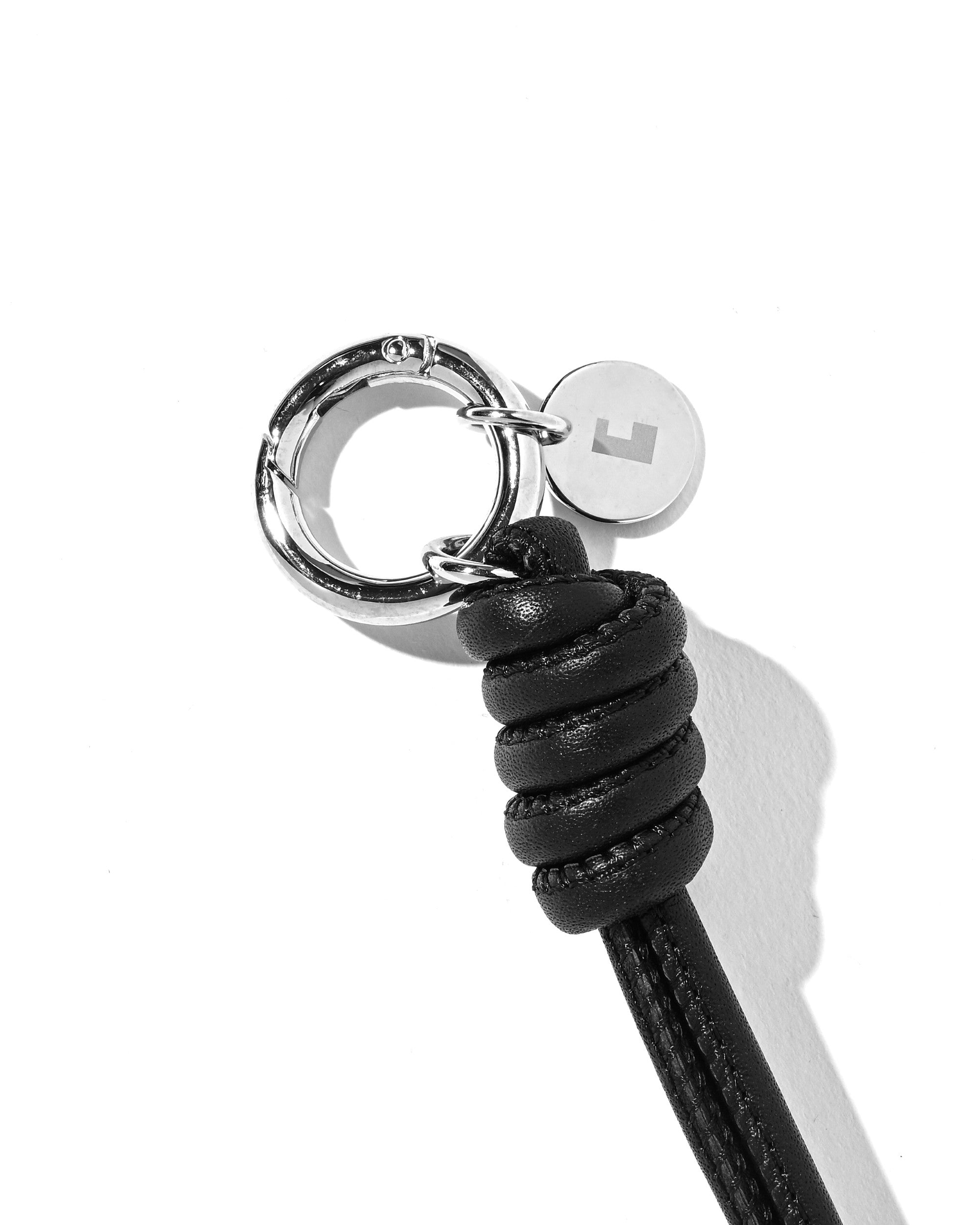 【EX.】LEATHER KNOT CHARM FOR ITTI (BLACK)
