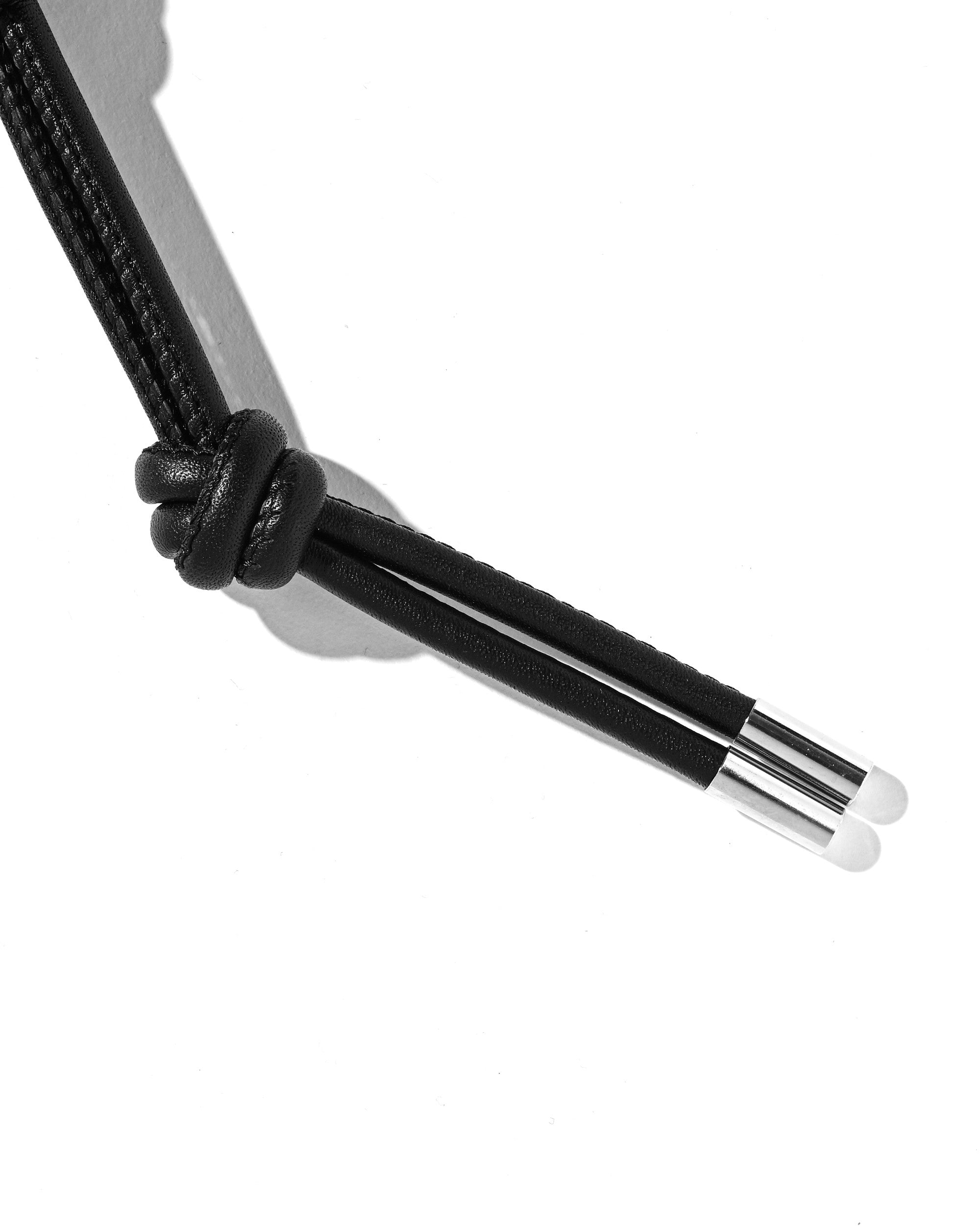 【EX.】LEATHER KNOT CHARM FOR ITTI (BLACK)